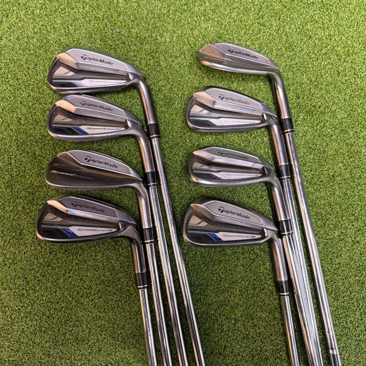 TaylorMade Speedblade Iron Set / 5 - PW+AW+SW / Speedblade 85 Regular Flex Shafts - TaylorMade