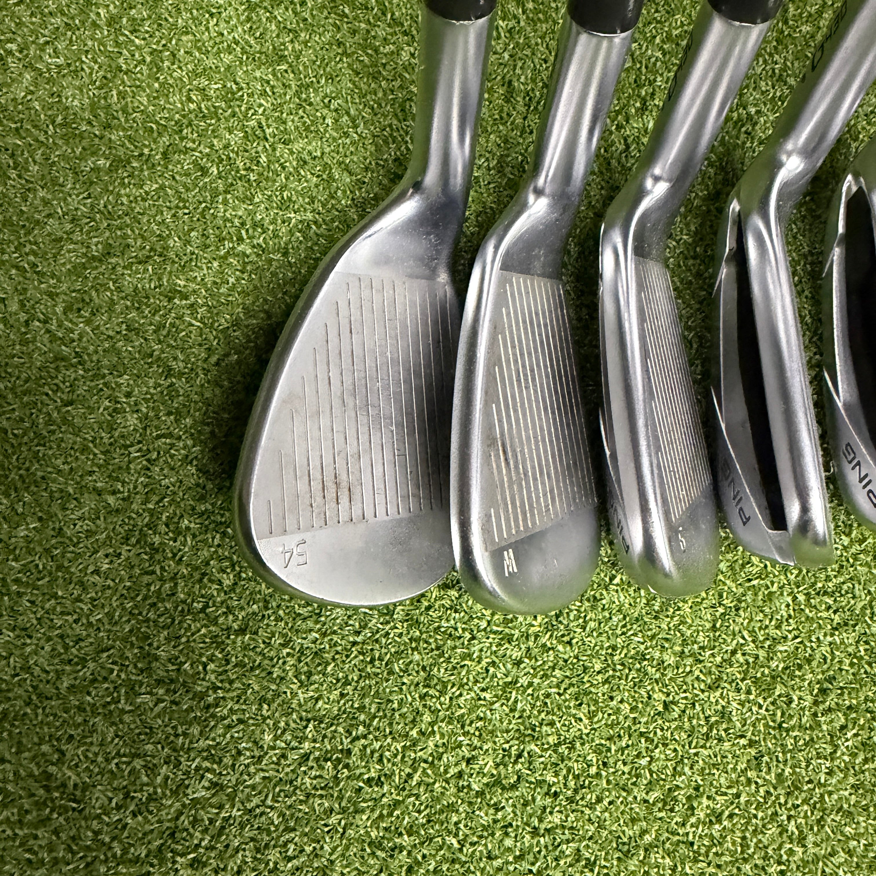 Ping G430 Irons / 6-PW+54 / Blue Dot / AWT 2.0 Regular Shafts