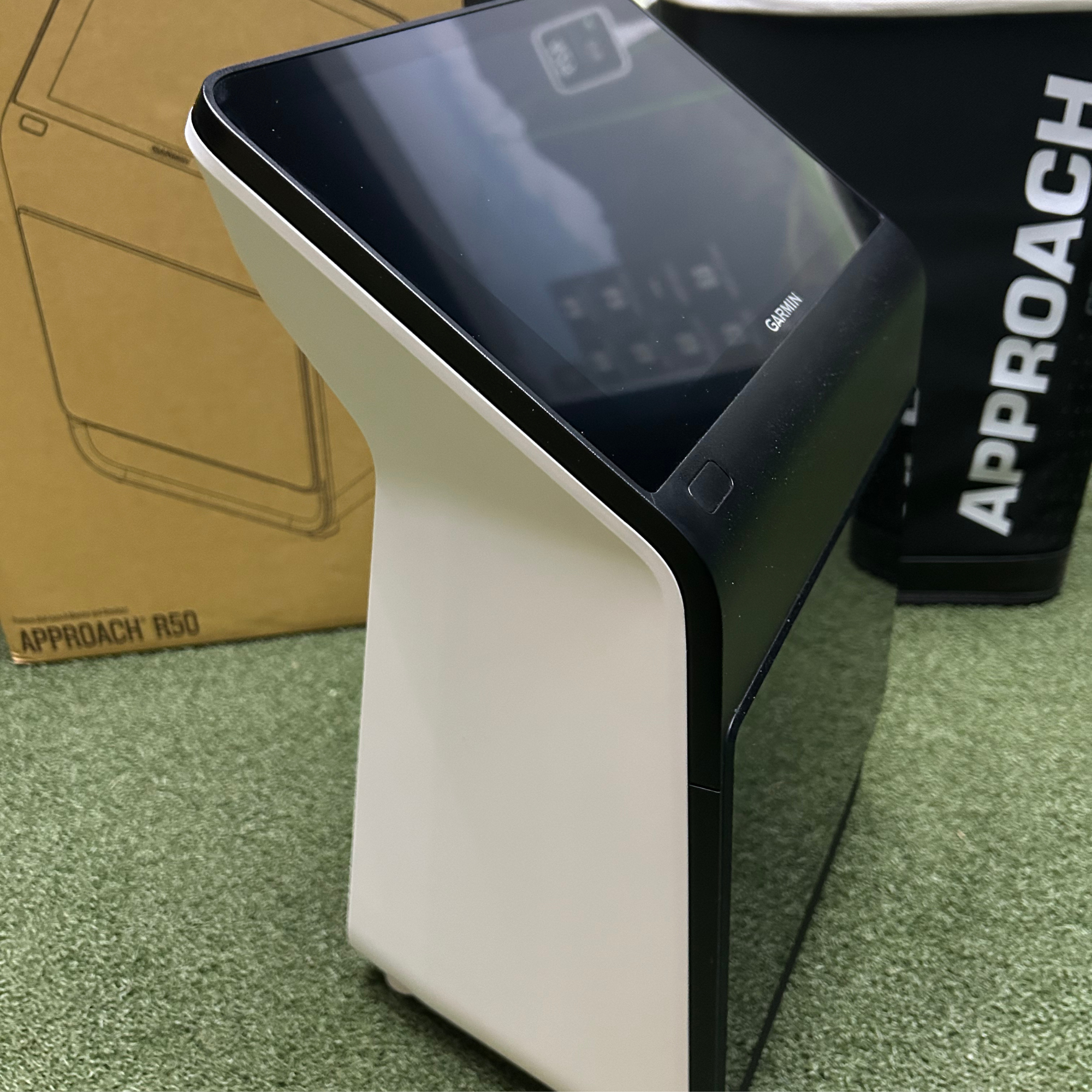 Garmin Approach R50 Premium Golf Launch Monitor - Approved Used Excellent Condition
