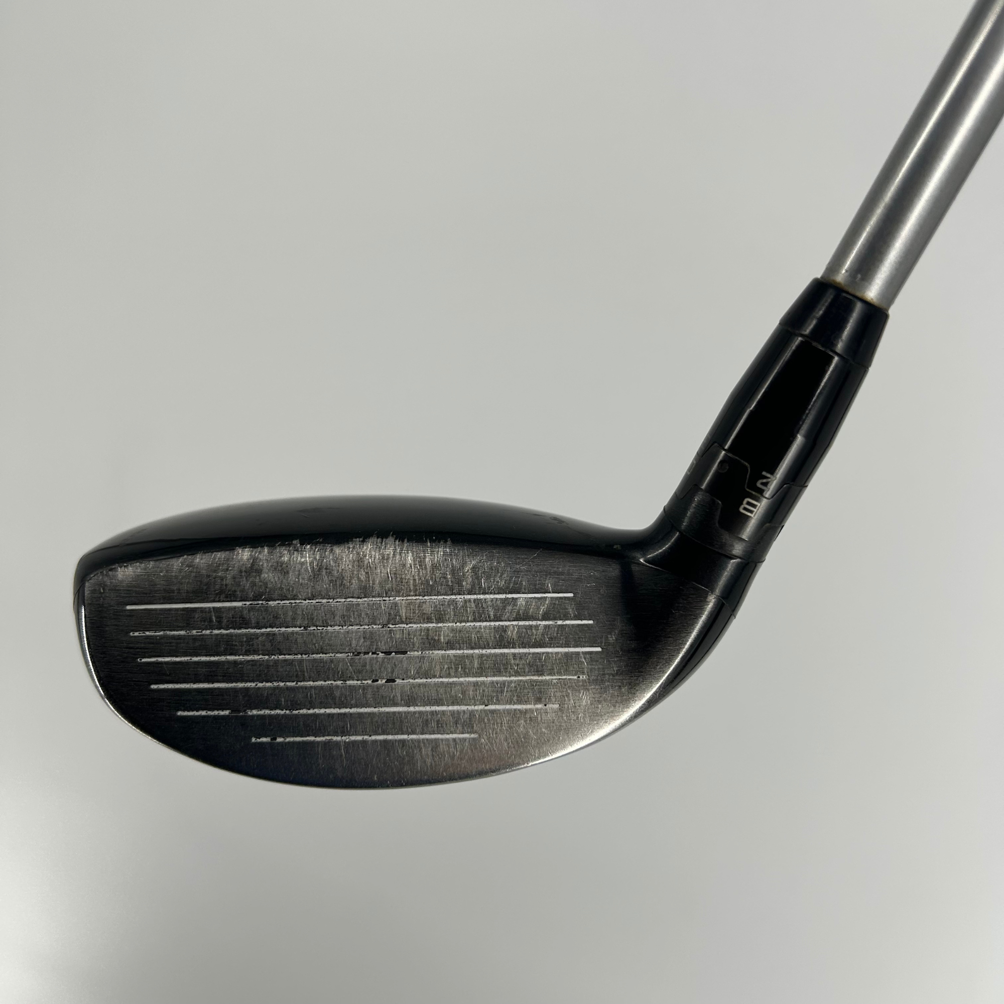 Titleist 915H 5 Hybrid / 27 Degree / Diamana M+ Red 60 Regular Flex Shaft