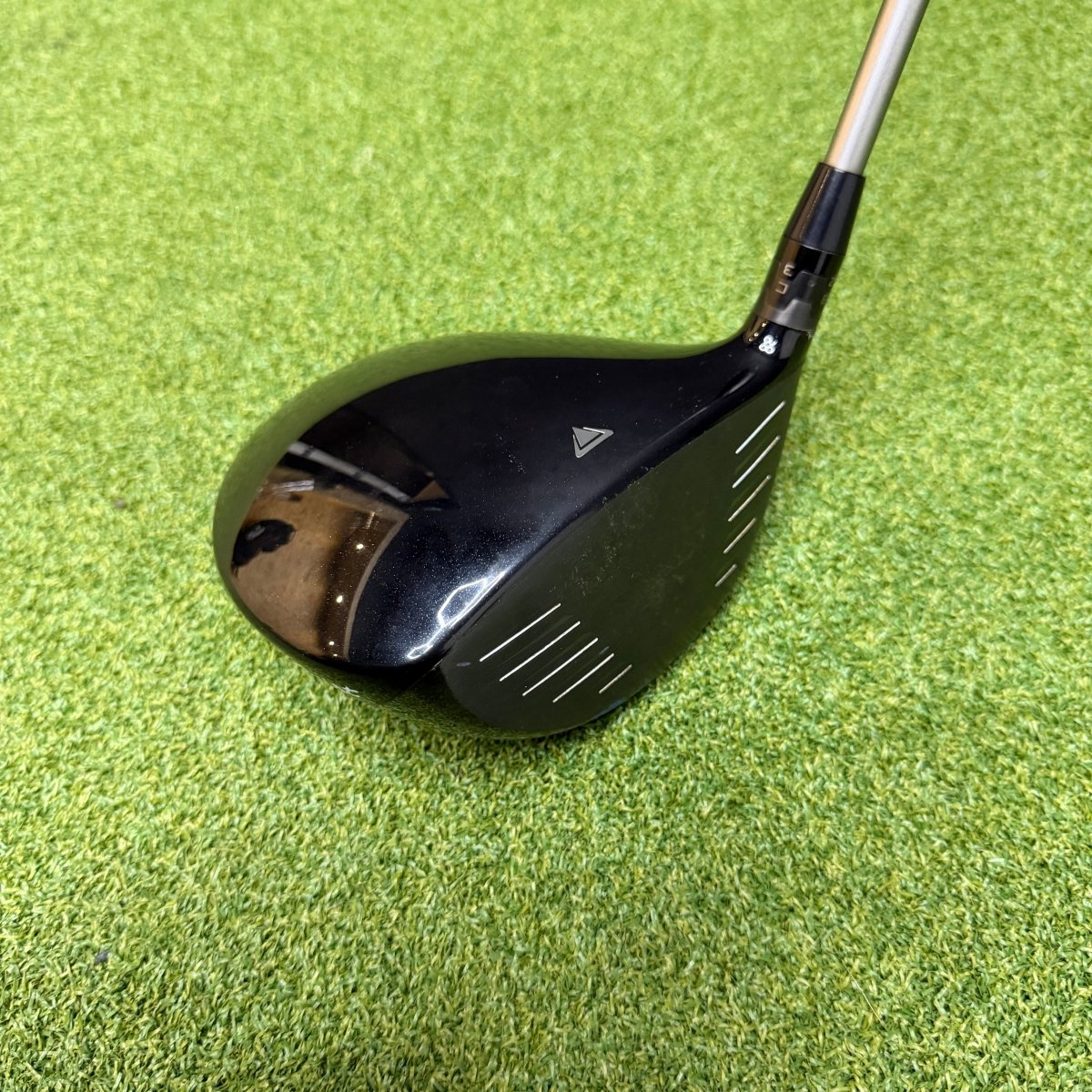 Titleist 915 D2 Driver / 10.5 Degree / Diamana 50 Regular Flex - Titleist
