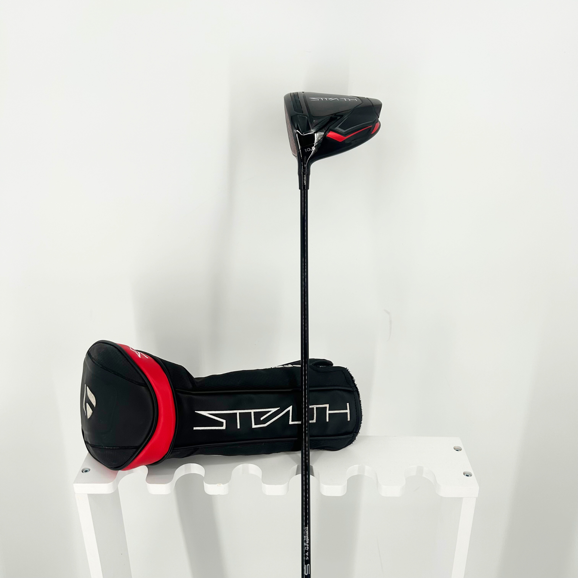 Taylormade Stealth Left Handed Driver / 10.5 Degree / Ventus Red 5-A / Senior Flex