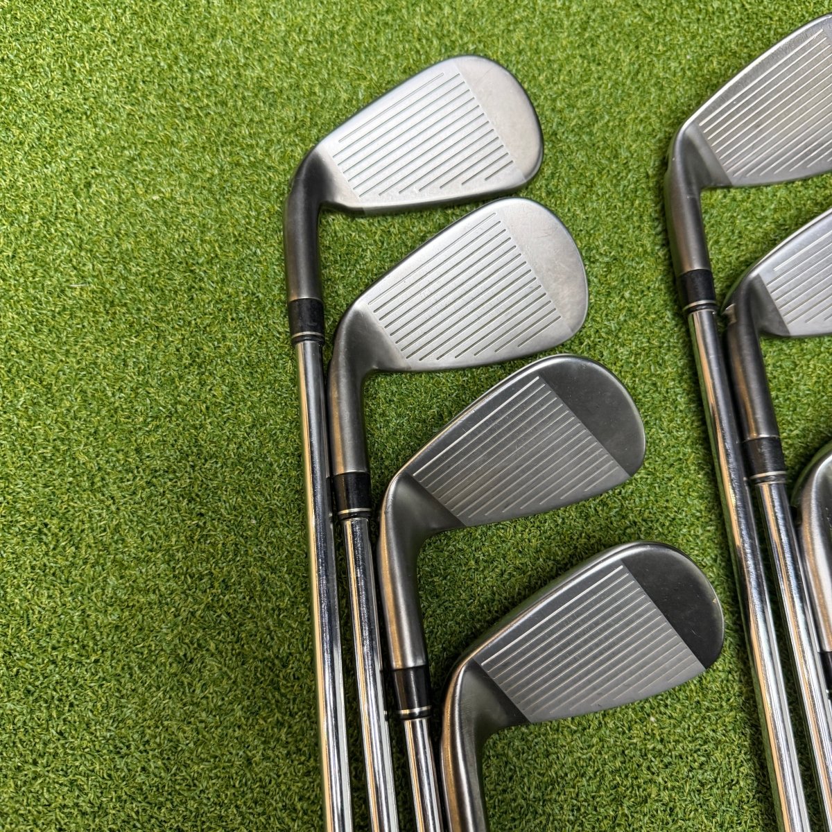 TaylorMade Speedblade Iron Set / 5 - PW+AW+SW / Speedblade 85 Regular Flex Shafts - TaylorMade