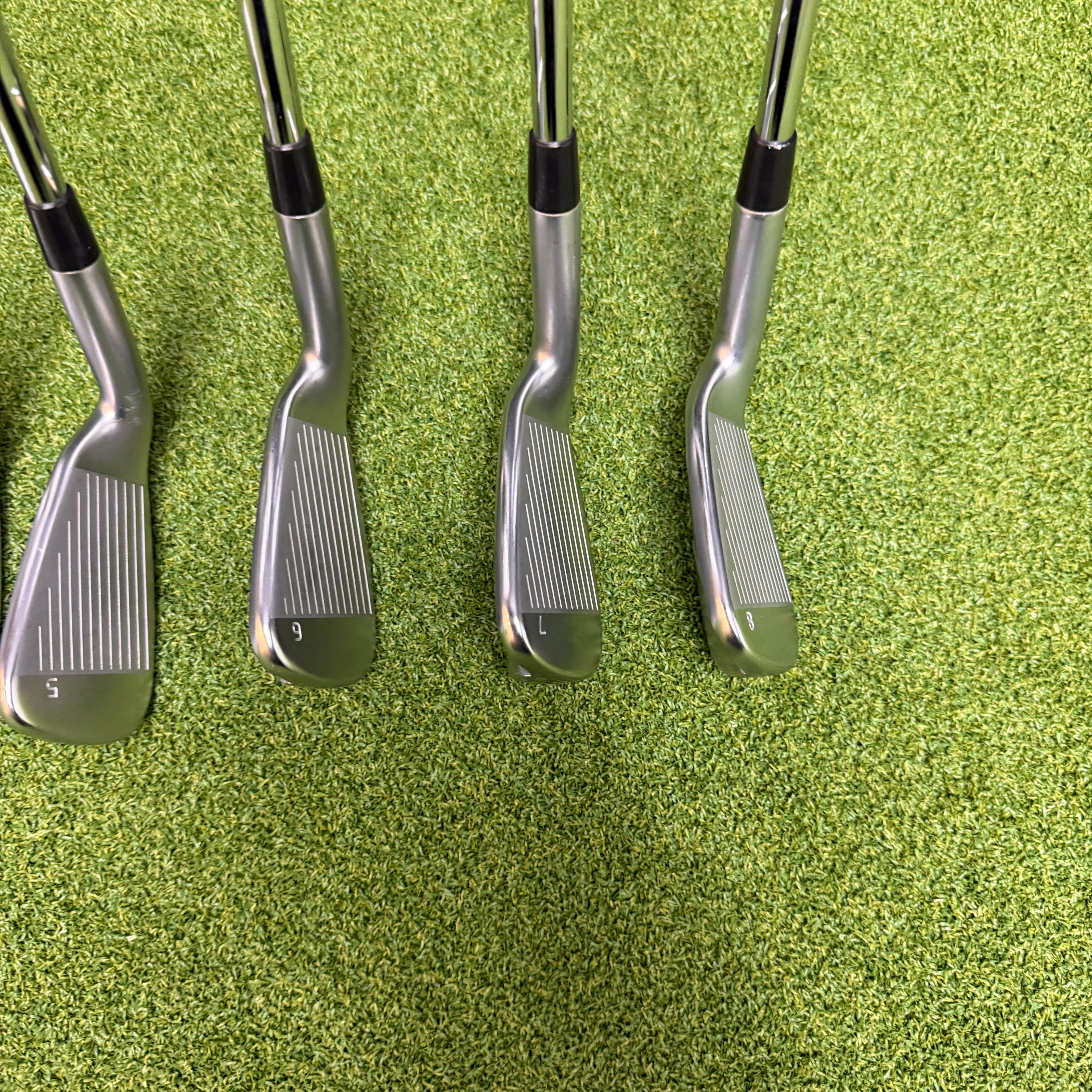 Ping G425 Irons / 5-SW / Blue Dot / AWT 2.0 / Regular Flex