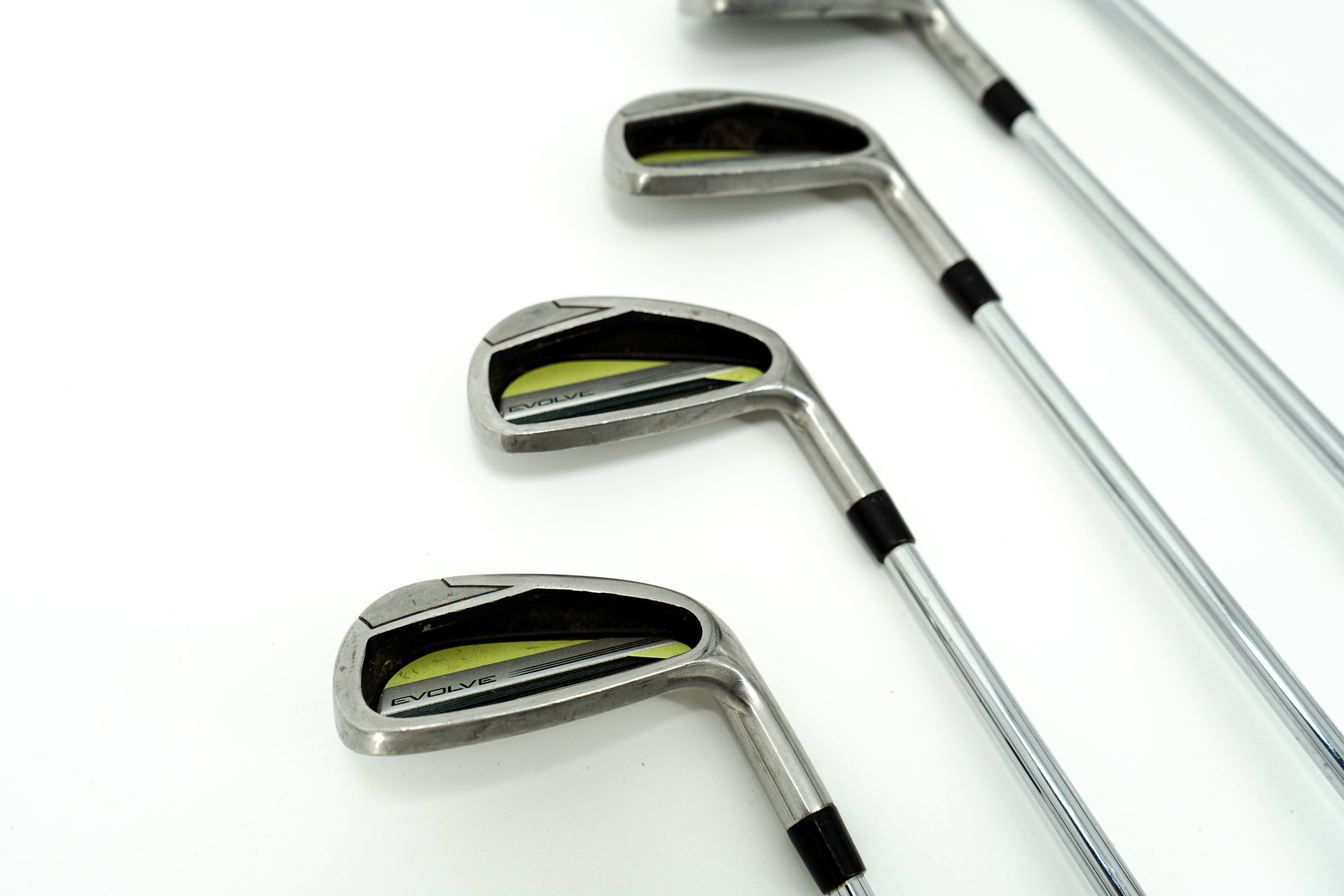 Wilson Matrix Evolve Irons / 6-PW / Regular Steel Shafts