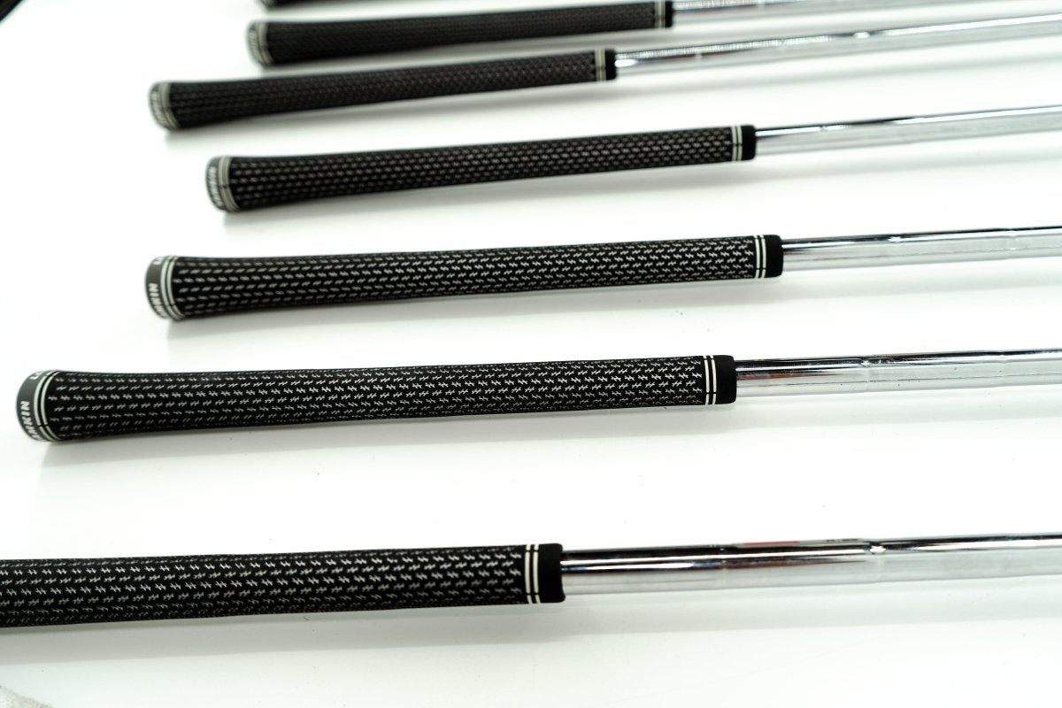 TaylorMade SIM 2 Max Irons / 5 - SW / KBS MAX MT 85 R Steel Shafts / Regular Flex - TaylorMade