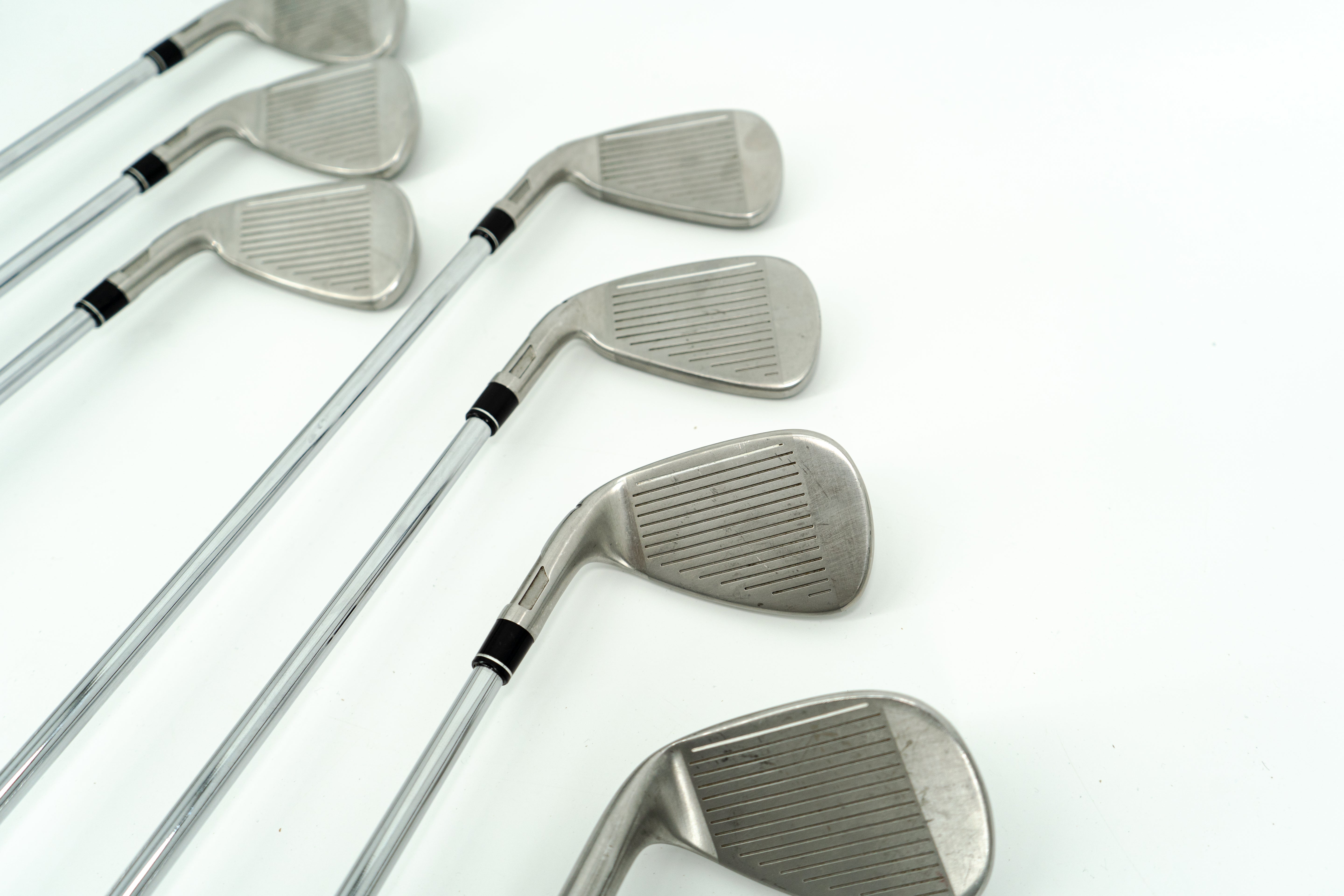 TaylorMade SIM 2 Max Irons / 5-SW / KBS MAX MT 85 R Steel Shafts / Regular Flex