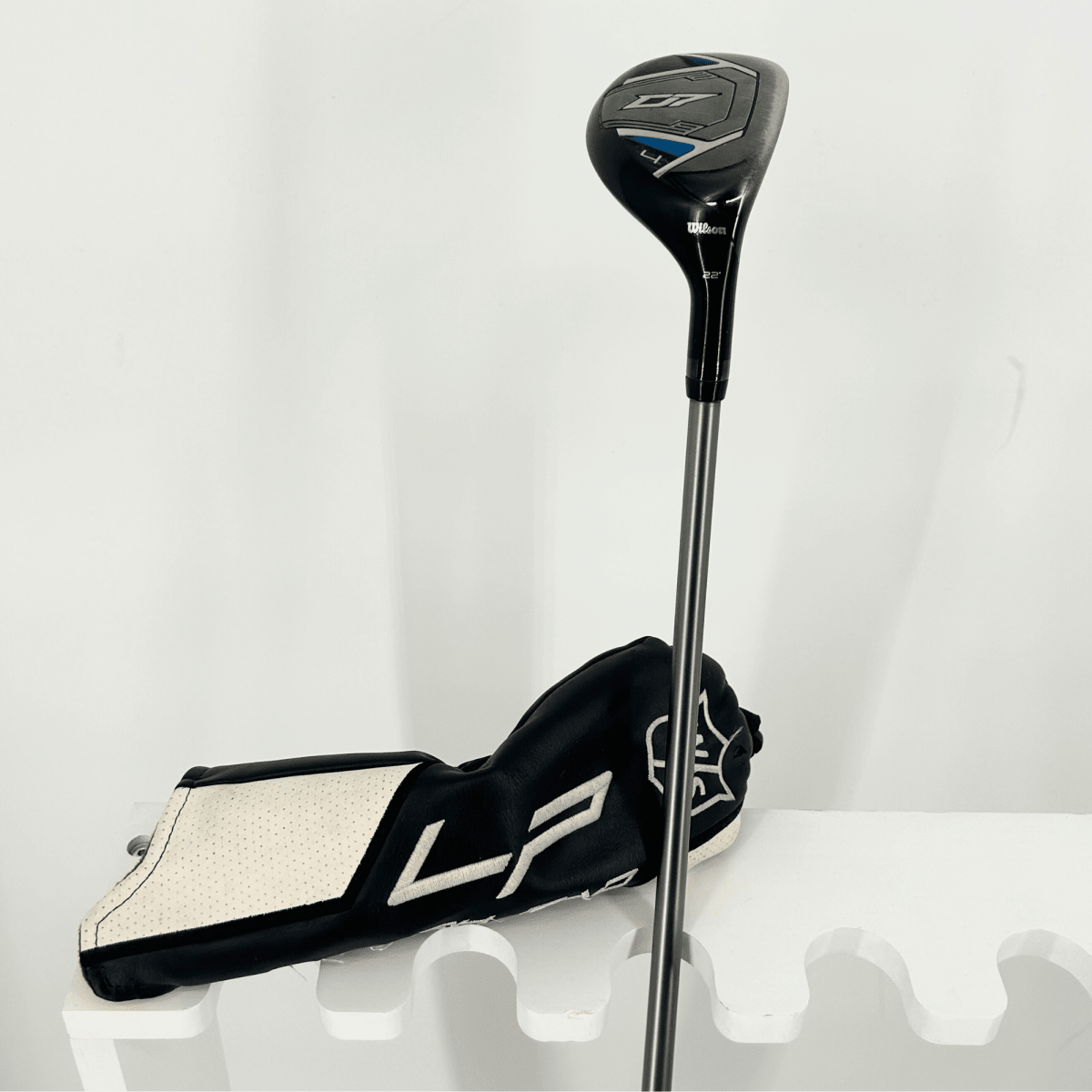 Wilson Staff D7 4 Hybrid / 22 Degree / Recoil 460 Regular Flex Shaft - Wilson