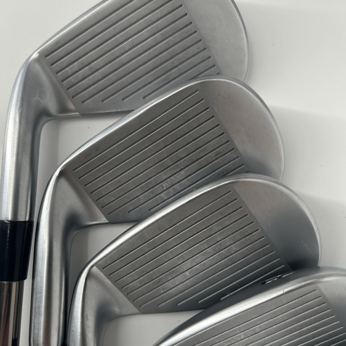 Mizuno JPX 921 Forged / 6 - PW / UST Mamiya Recoil 95 F3 Graphite Shafts / Regular Flex - Mizuno
