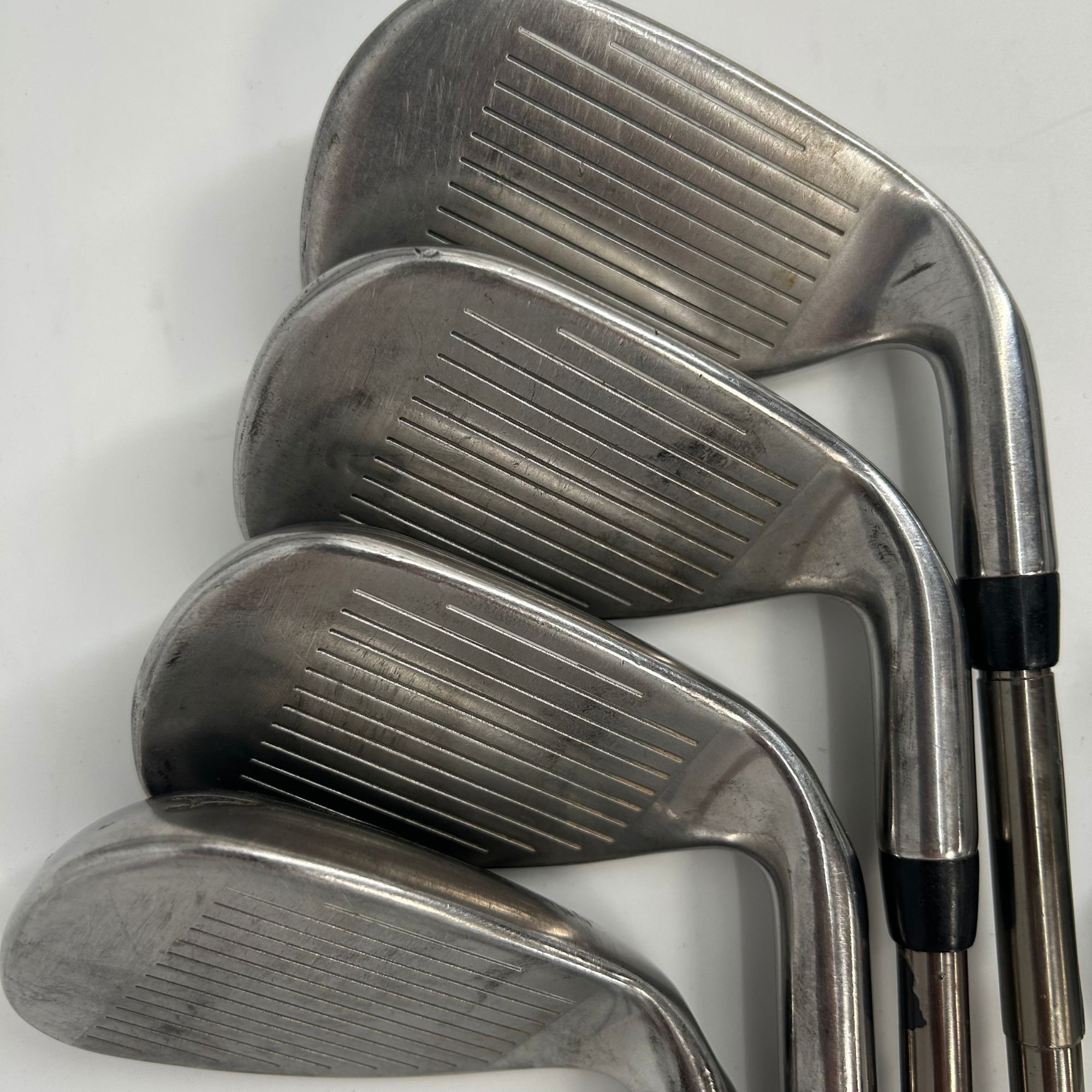 Callaway Steelhead XR Left Handed / 5-PW+AW / UST Mamiya Recoil ES 790 F4 / Stiff