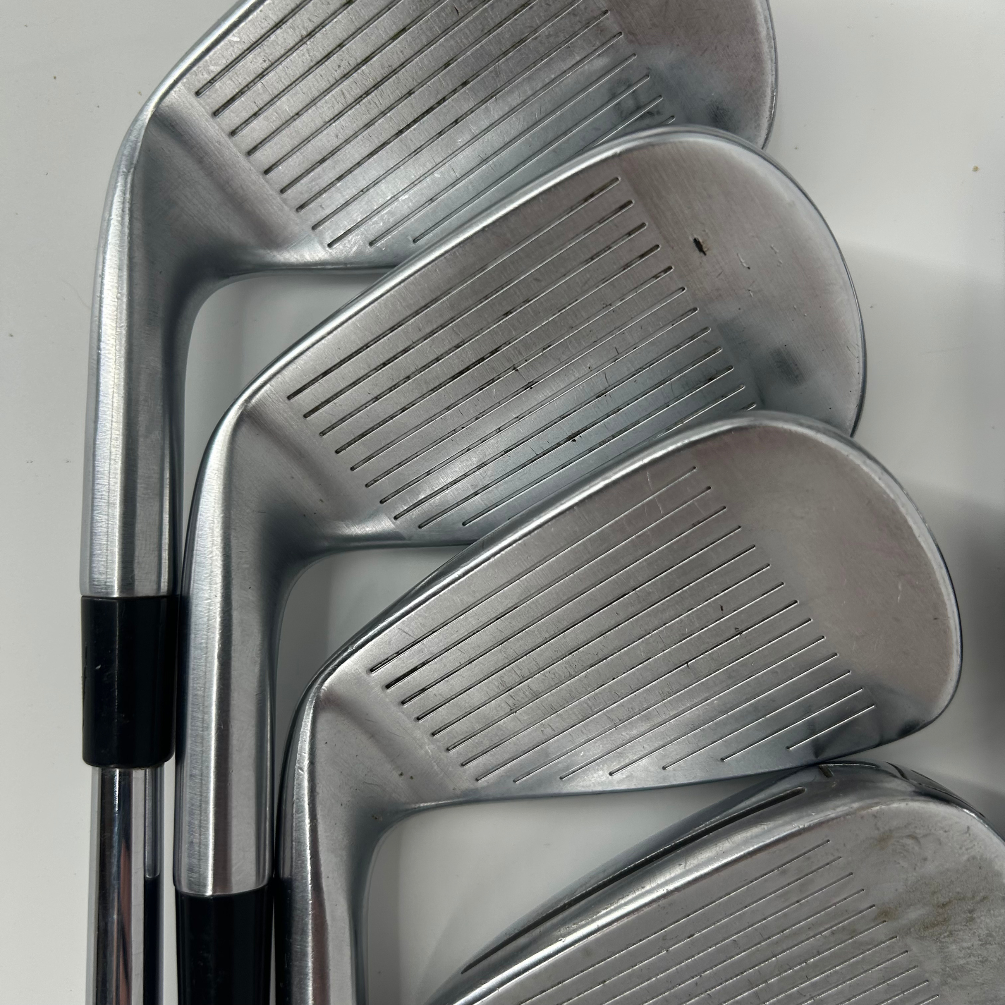 TaylorMade P790 2019 / 4-PW / Dynamic Gold 105 R300 Steel Shafts / Regular