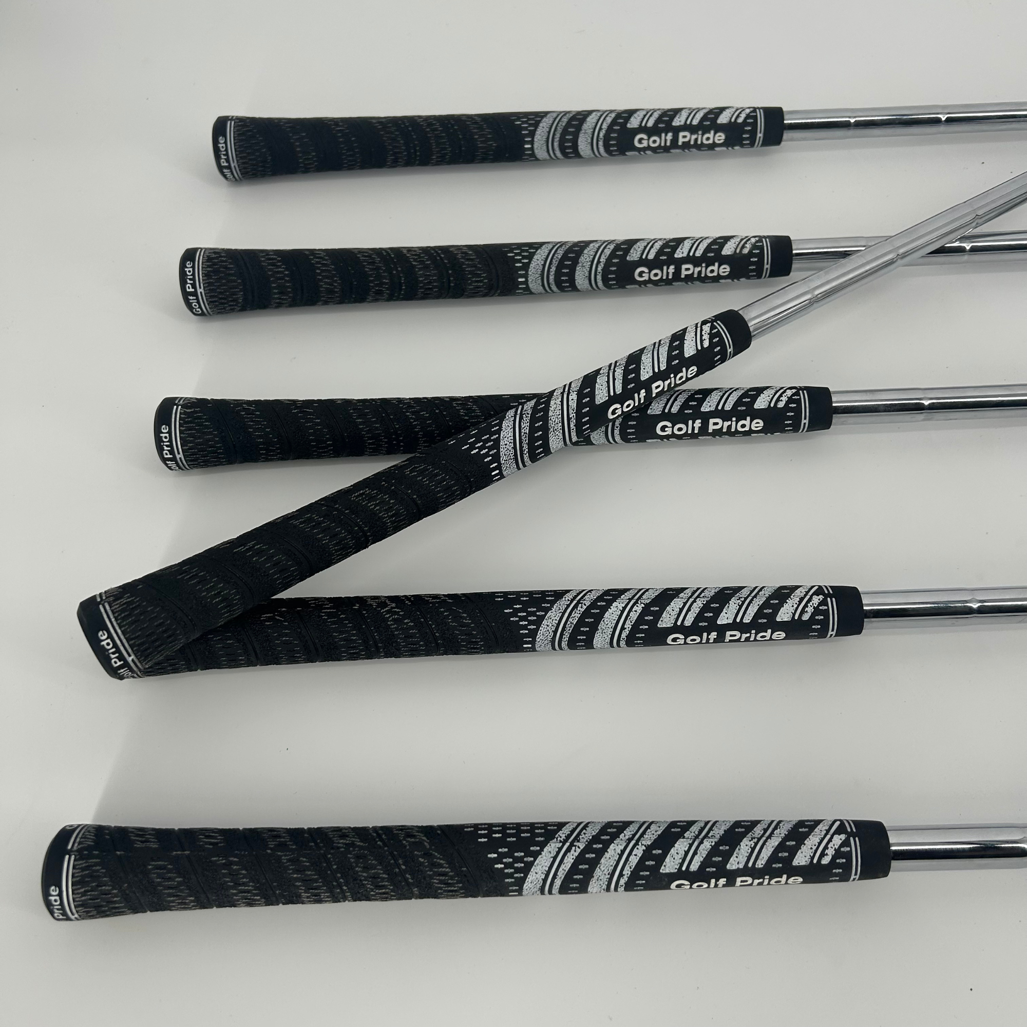 Cobra King Tour 2023 / 5-PW / True Temper Elevate Tour Steel Shafts/ Stiff