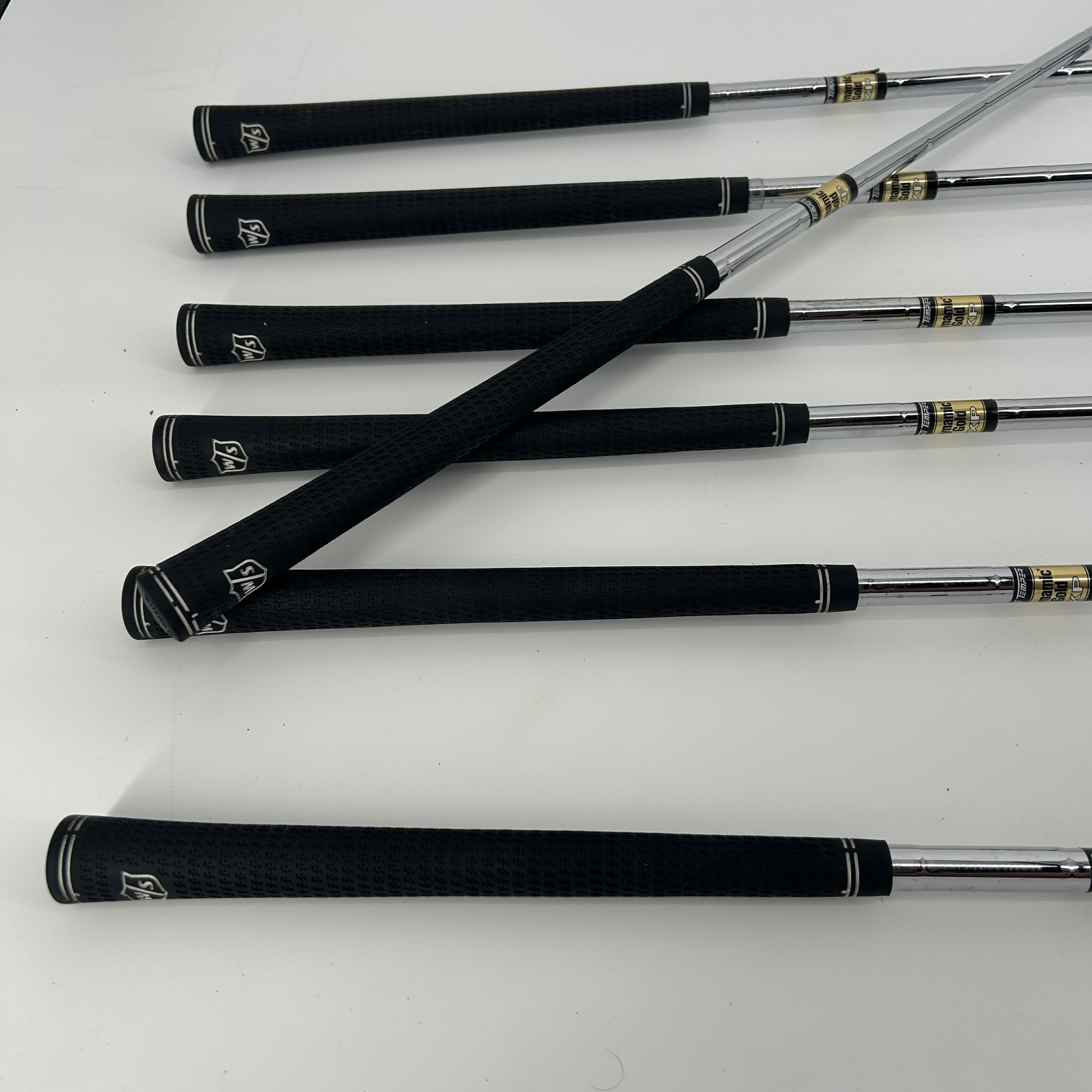 Wilson Staff FG Tour F5 Irons / 4-PW / True Temper Dynamic Gold XP R300 / Regular