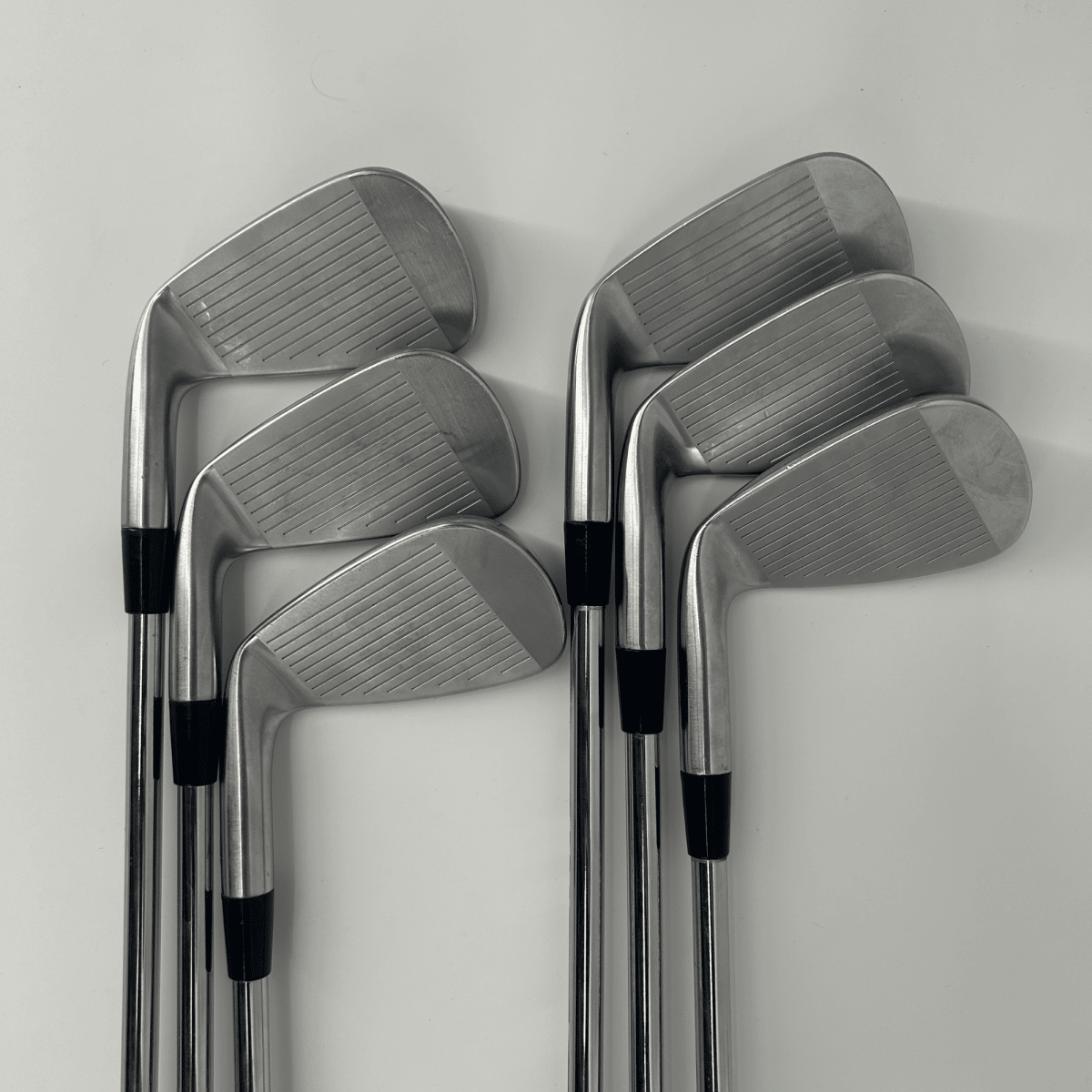 Cobra King Tour 2023 / 5 - PW / True Temper Elevate Tour Steel Shafts/ Stiff - Cobra