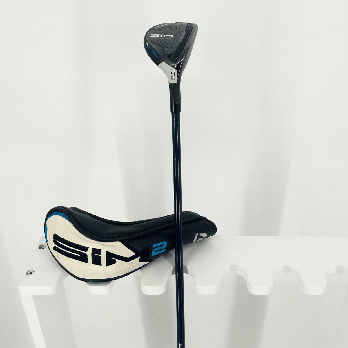 Taylormade SIM 2 Max 4 Hybrid / 22 Degree / Fujikura Ventus Blue 7 - S / Stiff - TaylorMade
