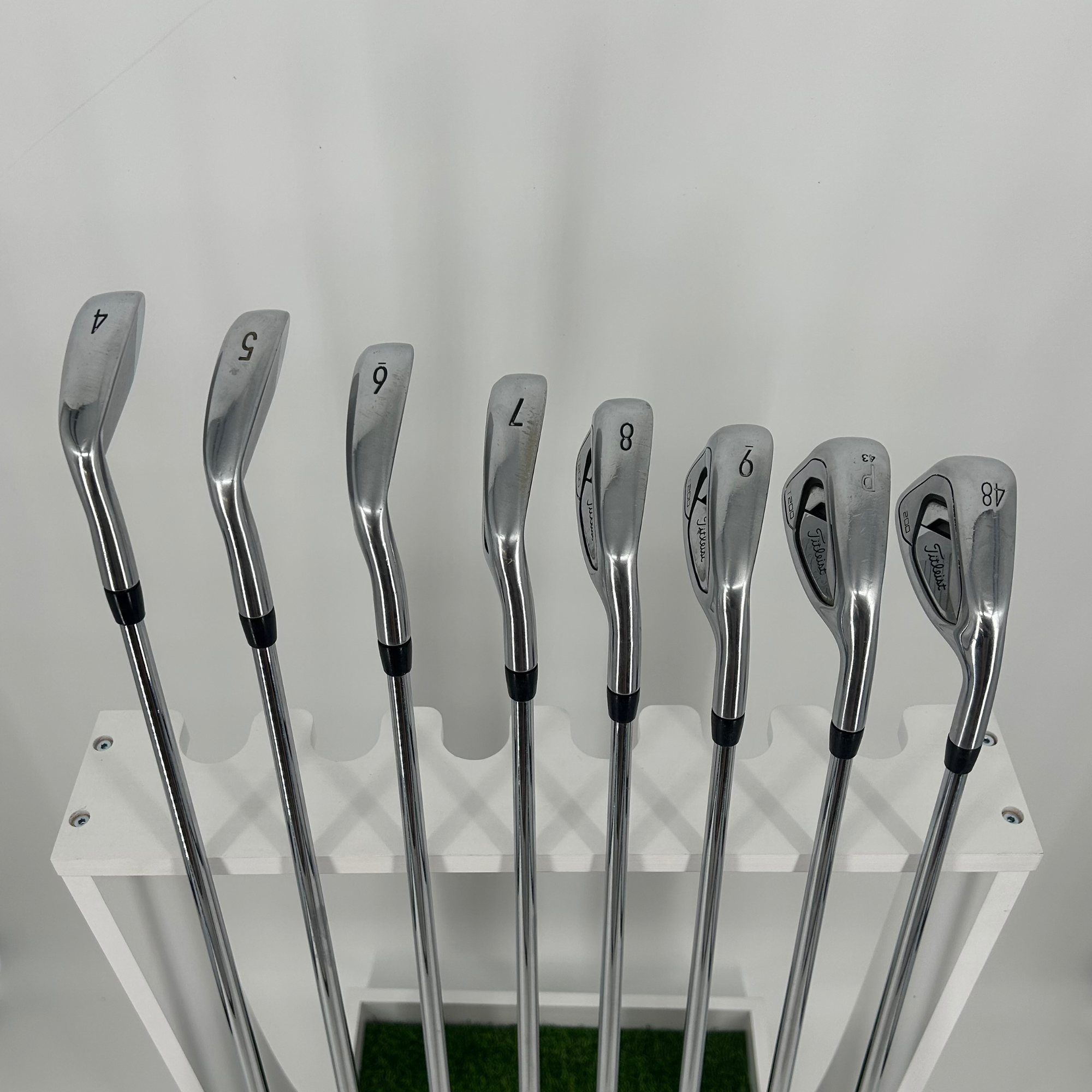 Titleist T200 2019 / 4-PW+GW / Project X 5.5 115g Steel Shafts / Regular