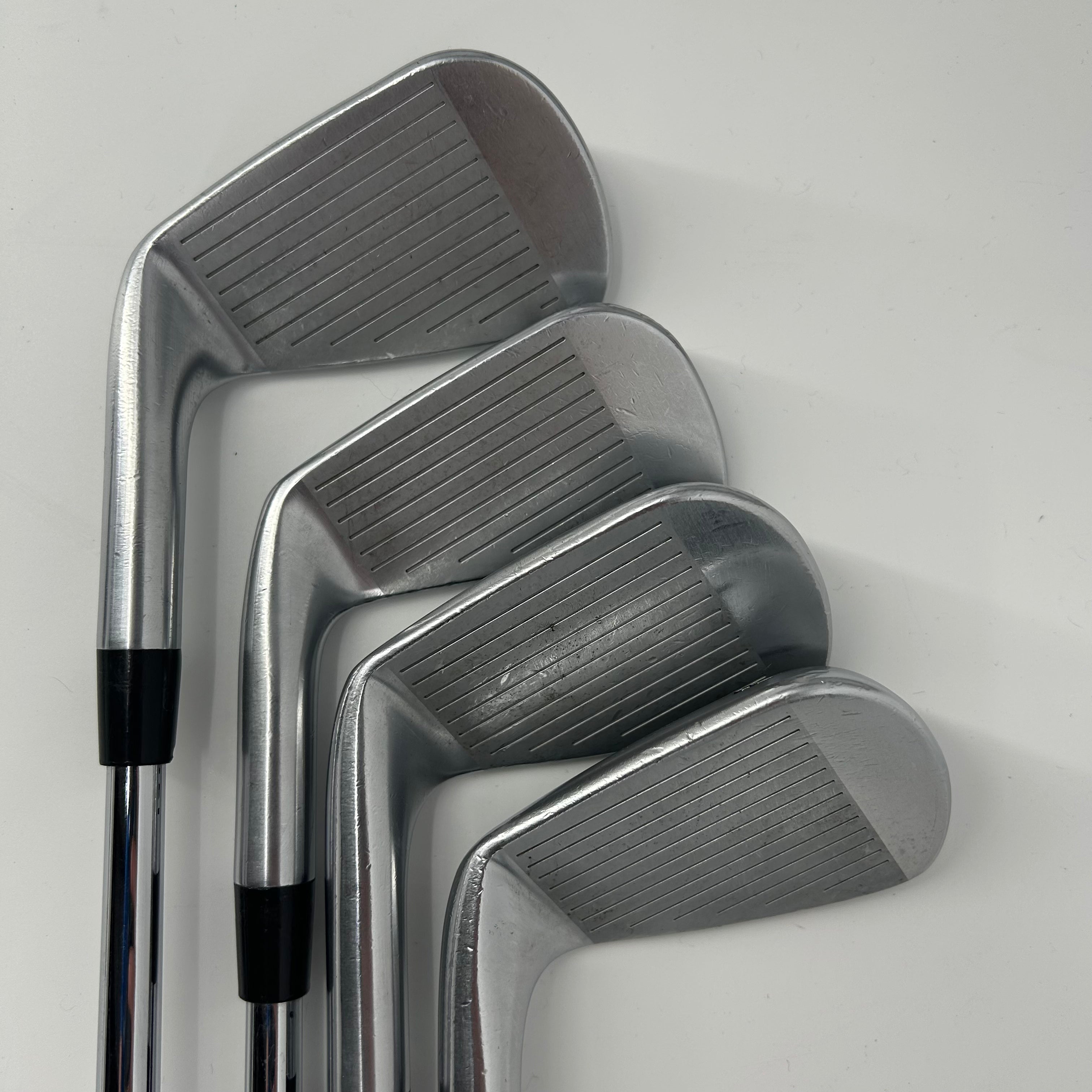 Kyeoi 605 MB Iron Set / 4-PW / Modus Tour 120 X / X-Stiff Shafts