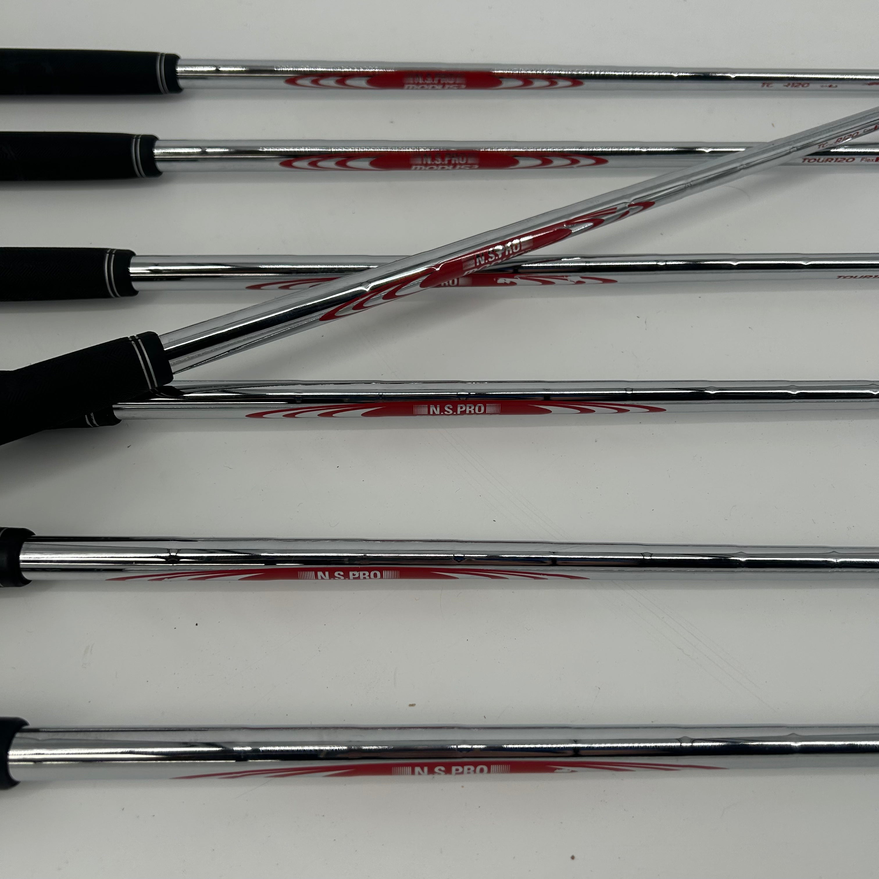 Kyeoi 605 MB Iron Set / 4-PW / Modus Tour 120 X / X-Stiff Shafts