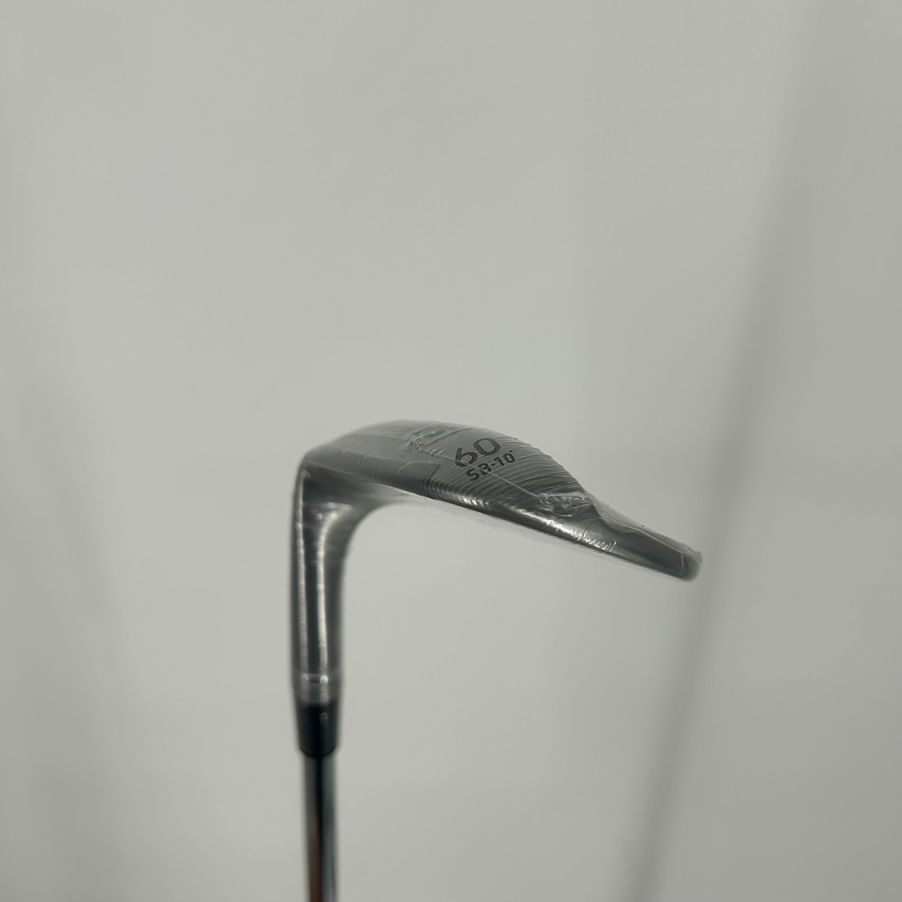 TaylorMade Milled Grind 4 Lob Wedge / 60 Degree / Dynamic Gold Wedge 115 Shaft