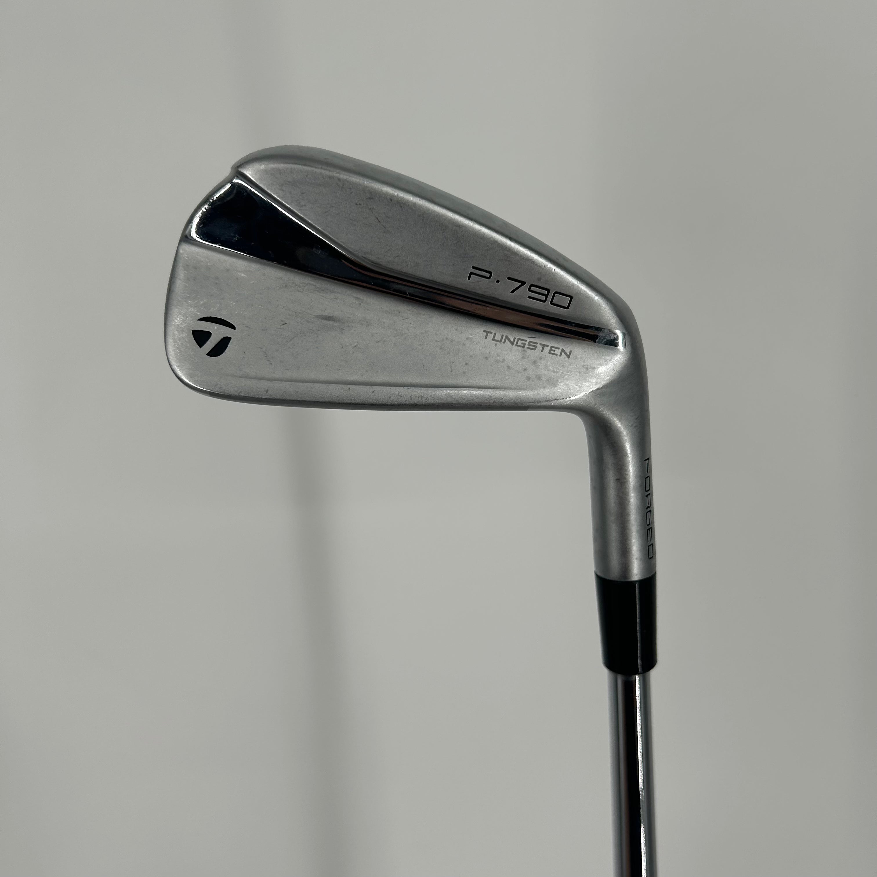 TaylorMade P790 2021 5 Iron / Dynamic Golf 105 S300 / Stiff Flex