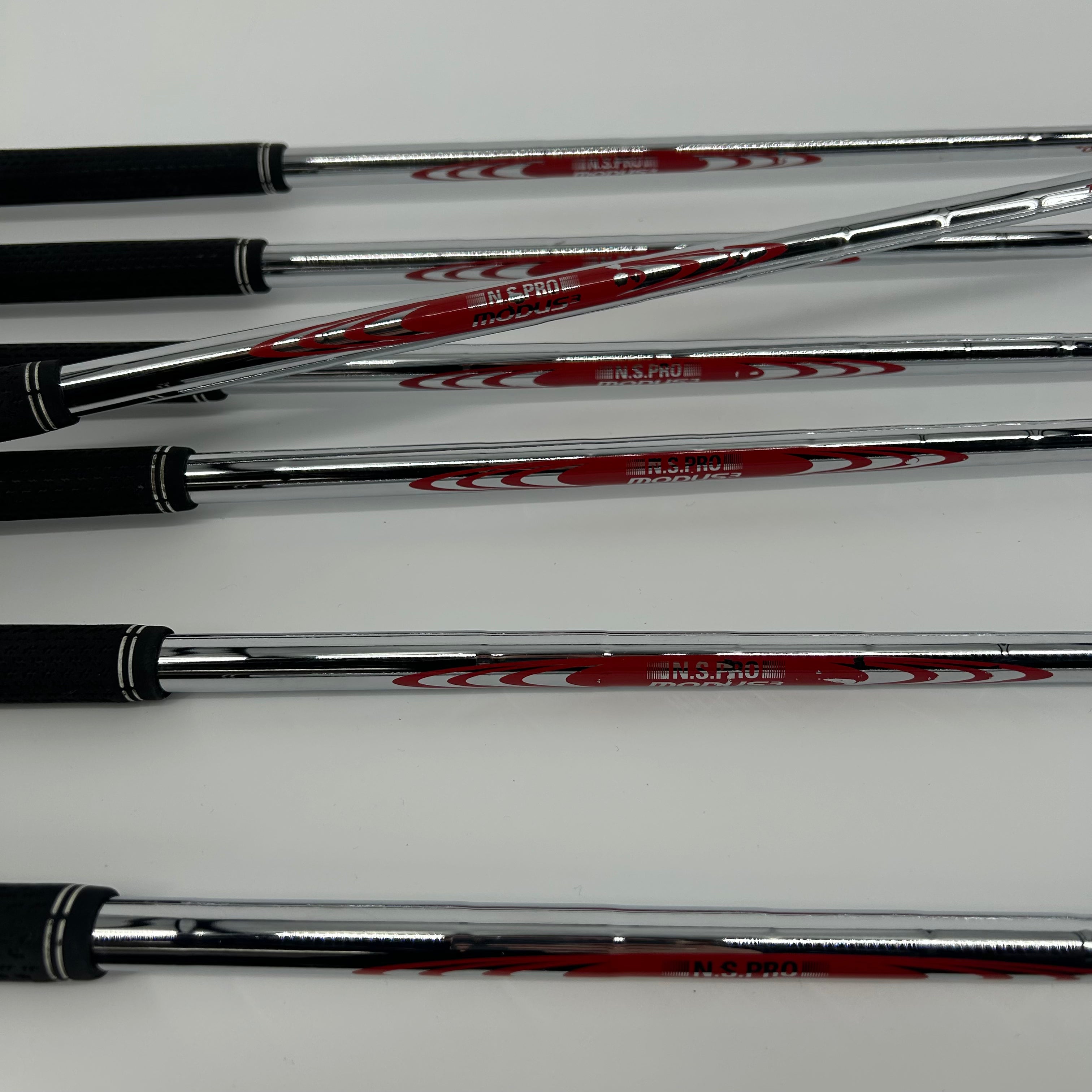 Cobra King Tour Black 2023 / 4-PW / Nippon Modus 120 X Shafts / X-Stiff