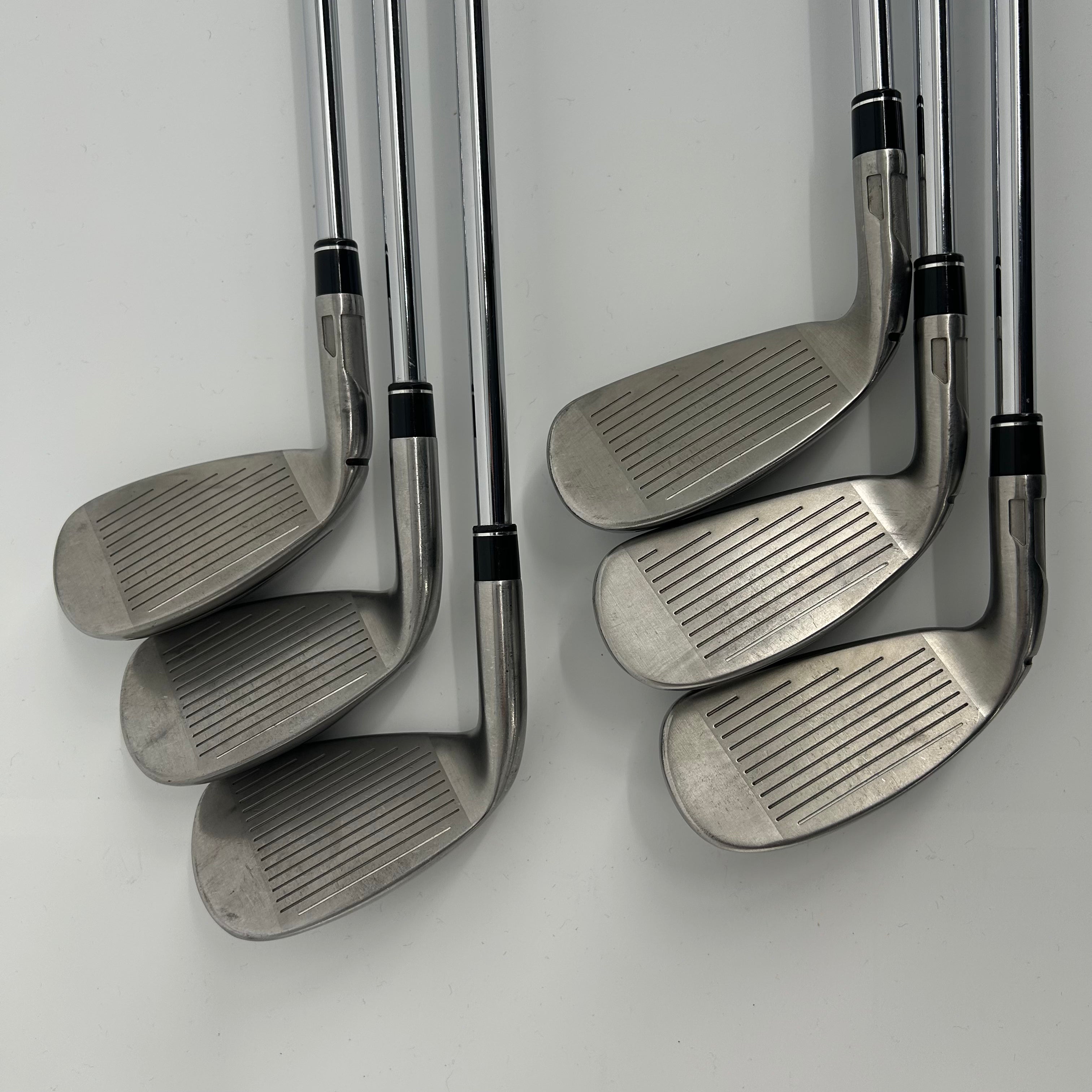 TaylorMade Stealth HD Iron Set / 5-PW / KBS Max MT 85 Regular Flex Shafts