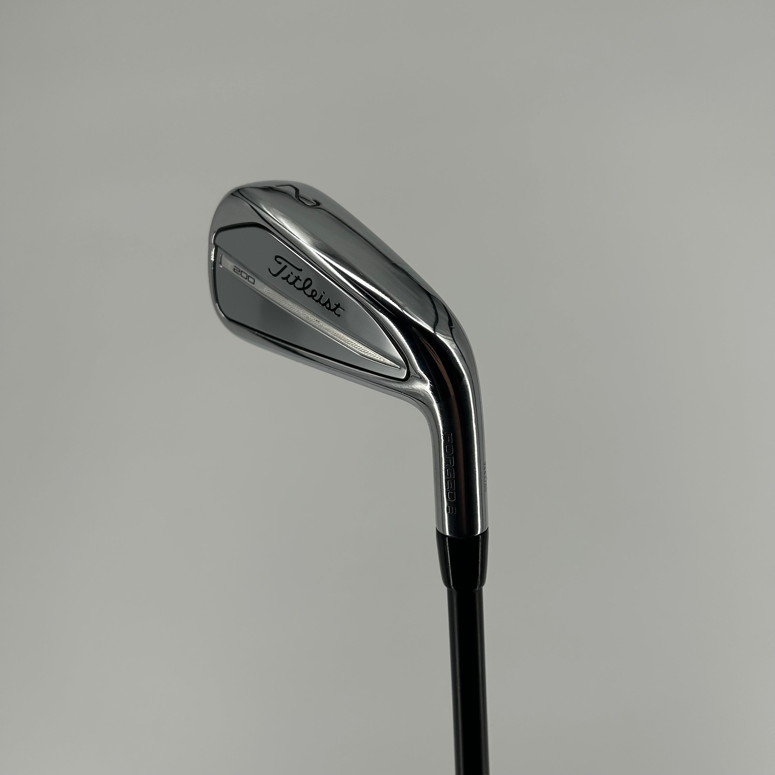 Titleist T200 2 Driving Iron / 17 Degree / Graphite Design Tour AD IZ-95s Shaft / Stiff Flex