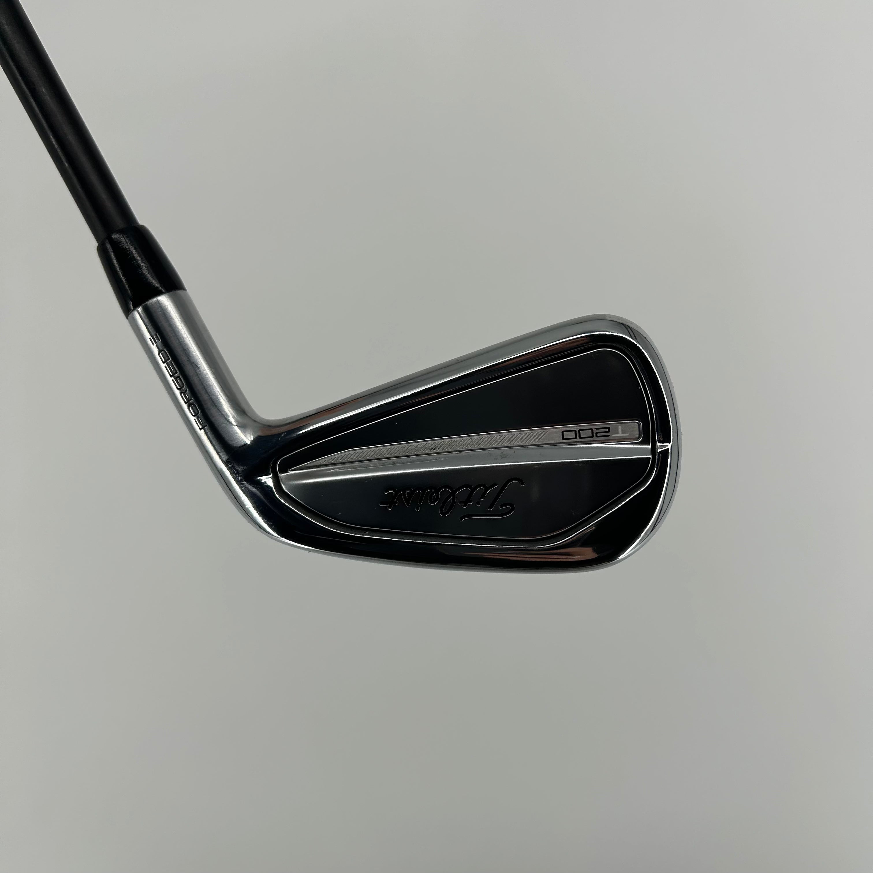 Titleist T200 2 Driving Iron / 17 Degree / Graphite Design Tour AD IZ-95s Shaft / Stiff Flex