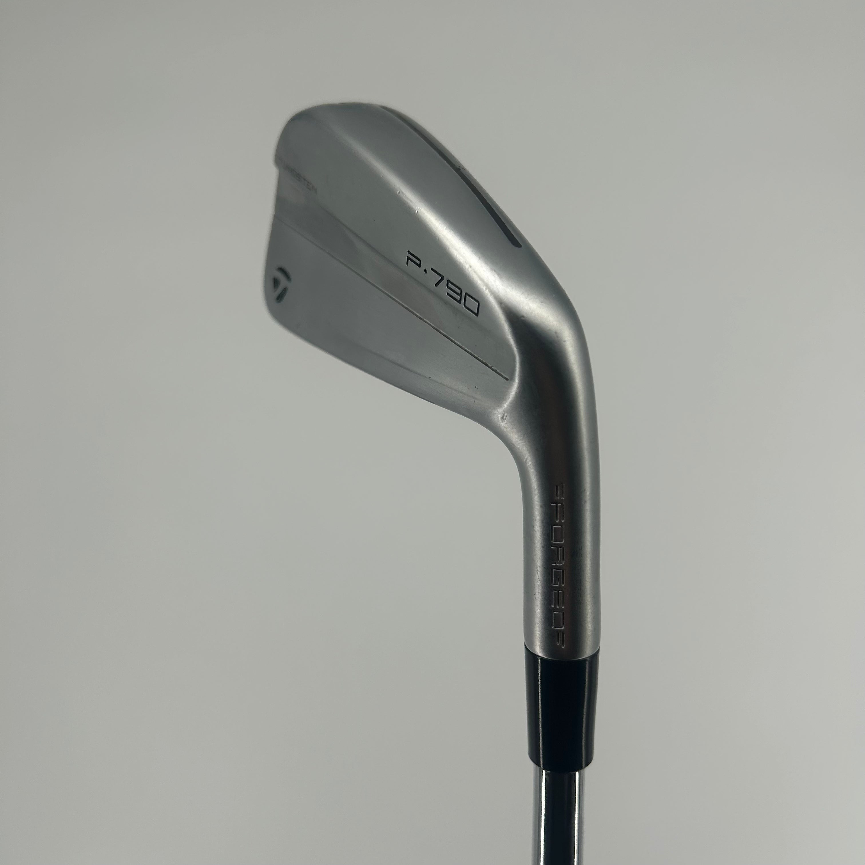 TaylorMade P790 2023 4 Iron / Dynamic Golf 105 S300 / Stiff Flex