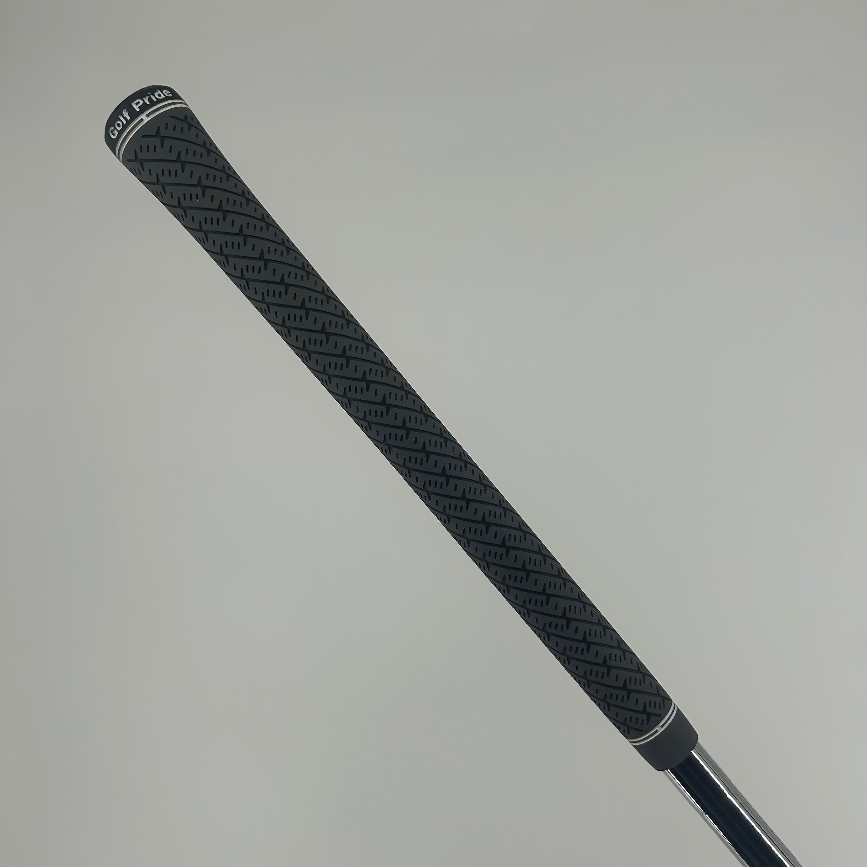 TaylorMade P790 2023 4 Iron / Dynamic Golf 105 S300 / Stiff Flex