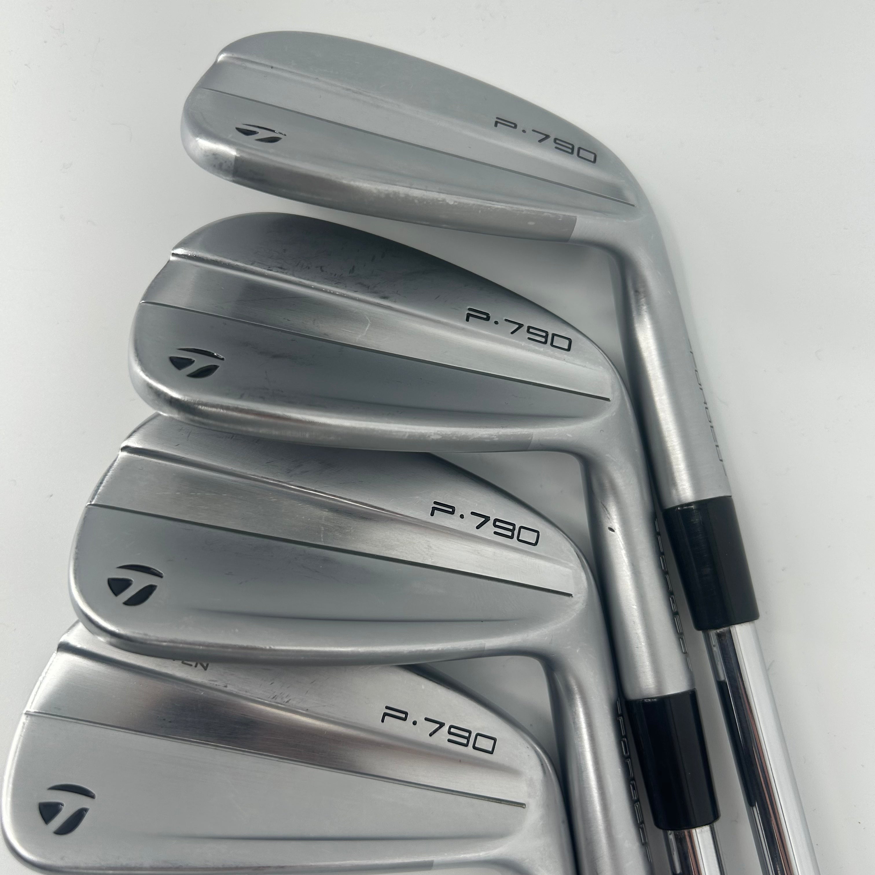 TaylorMade P790 2023 / 6-PW / KBS Max MT 85 / Regular Flex