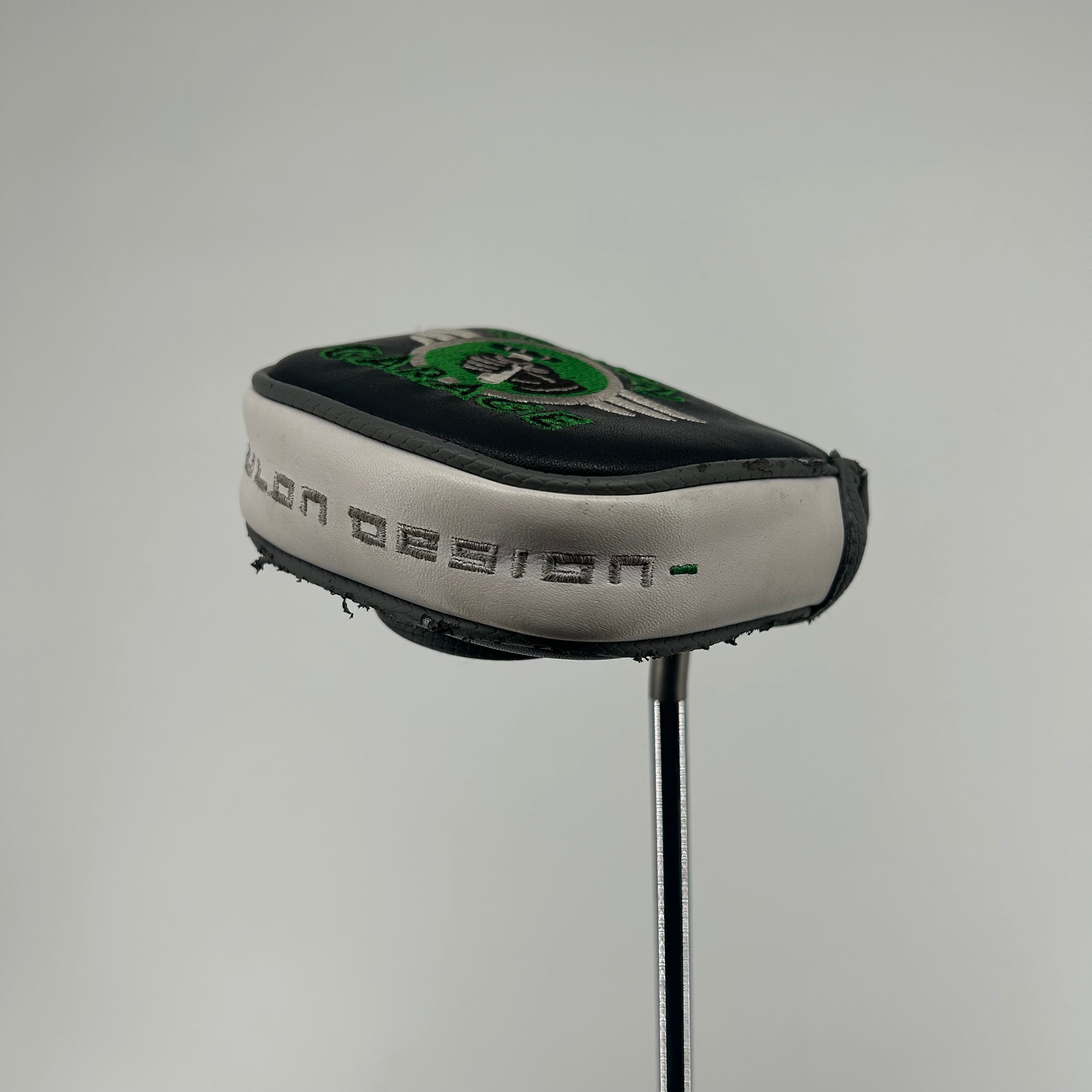 Odyssey Toulon Design Memphis (Toulon Garage) Putter / 34.5 Inch