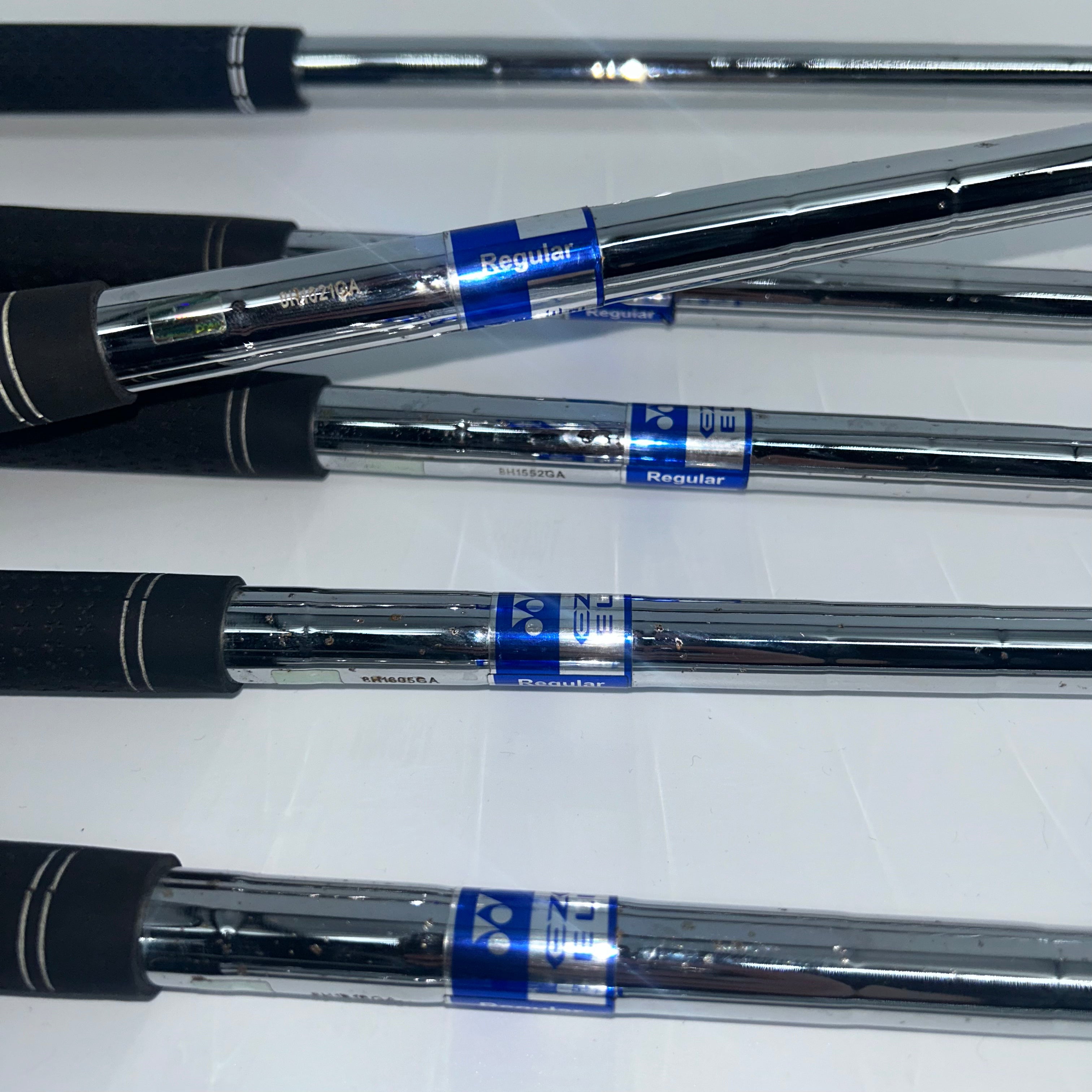 Yonex Ezone Elite 2 Iron Set / 5-PW+SW / Yonex Ezone Elite Regular Flex Shafts