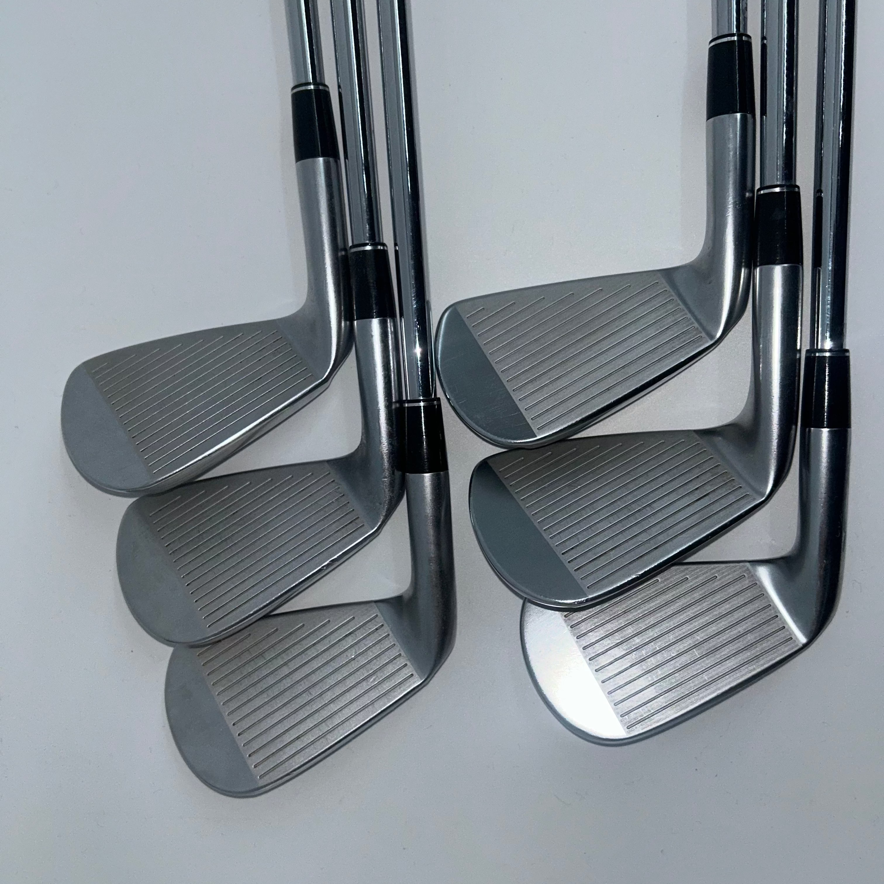 Srixon ZX7 MKII Irons / 5-PW / N.S Pro 3 Modus Tour 105 Stiff Flex