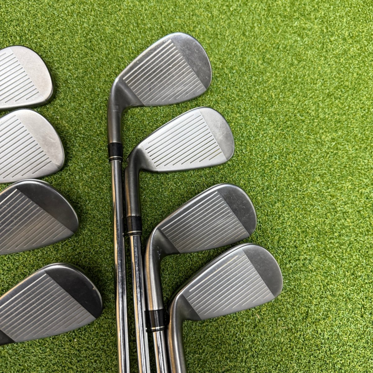 TaylorMade Speedblade Iron Set / 5 - PW+AW+SW / Speedblade 85 Regular Flex Shafts - TaylorMade