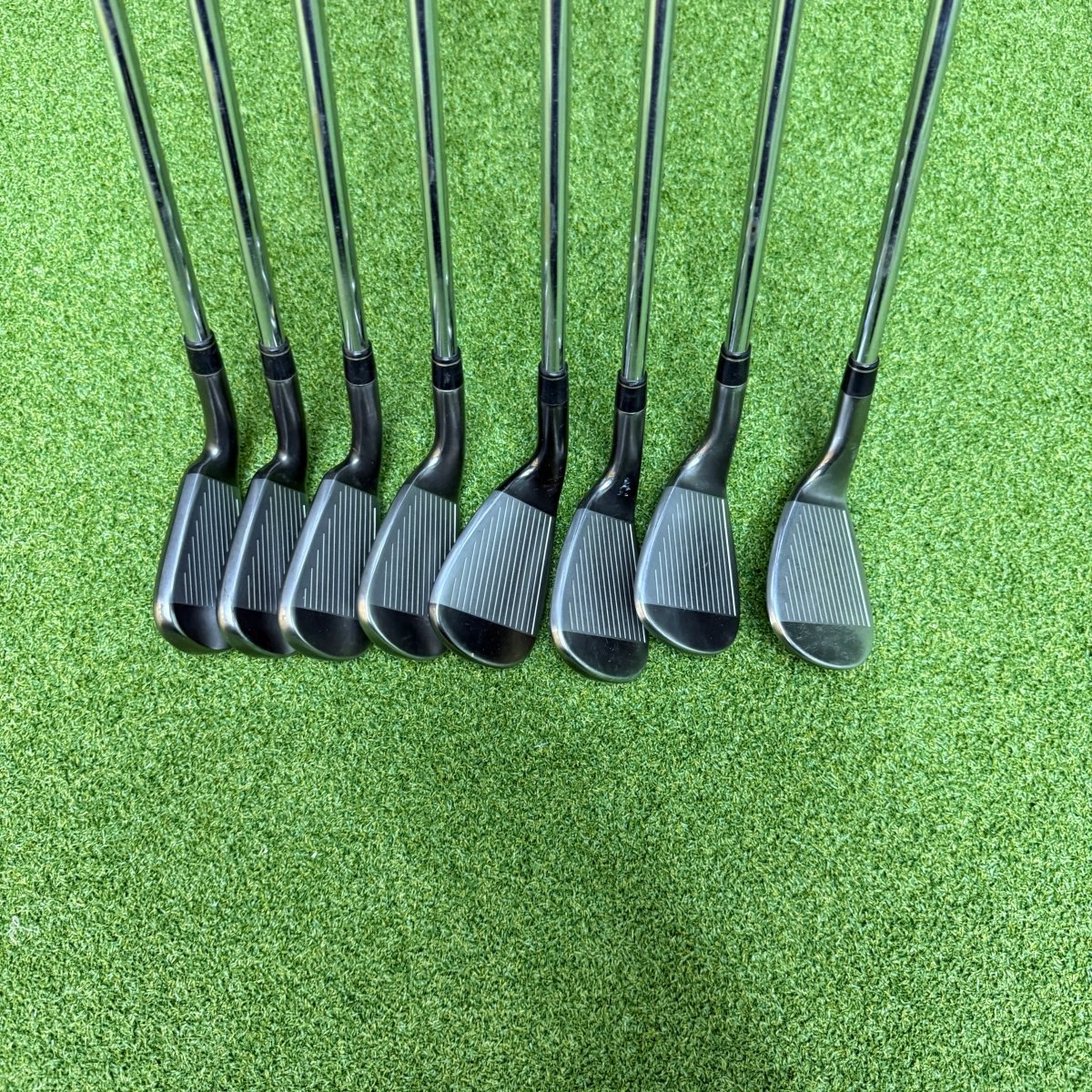 TaylorMade Speedblade Iron Set / 5 - PW+AW+SW / Speedblade 85 Regular Flex Shafts - TaylorMade