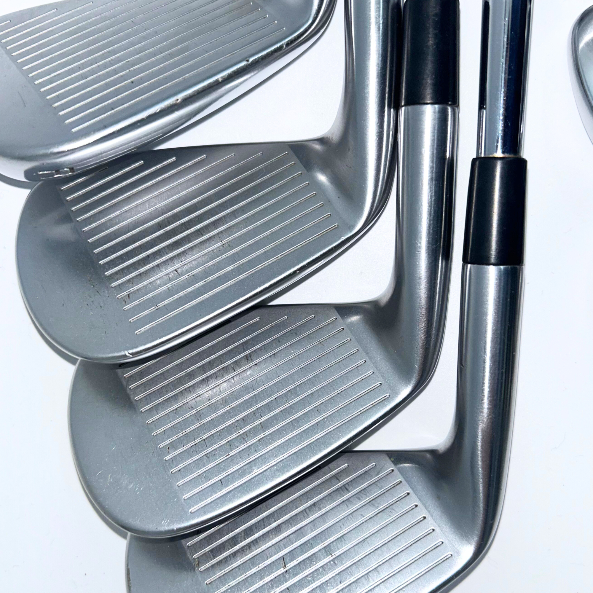 TaylorMade P770 2020 / 4-PW+AW / Dynamic Gold 105 R300 Regular Flex