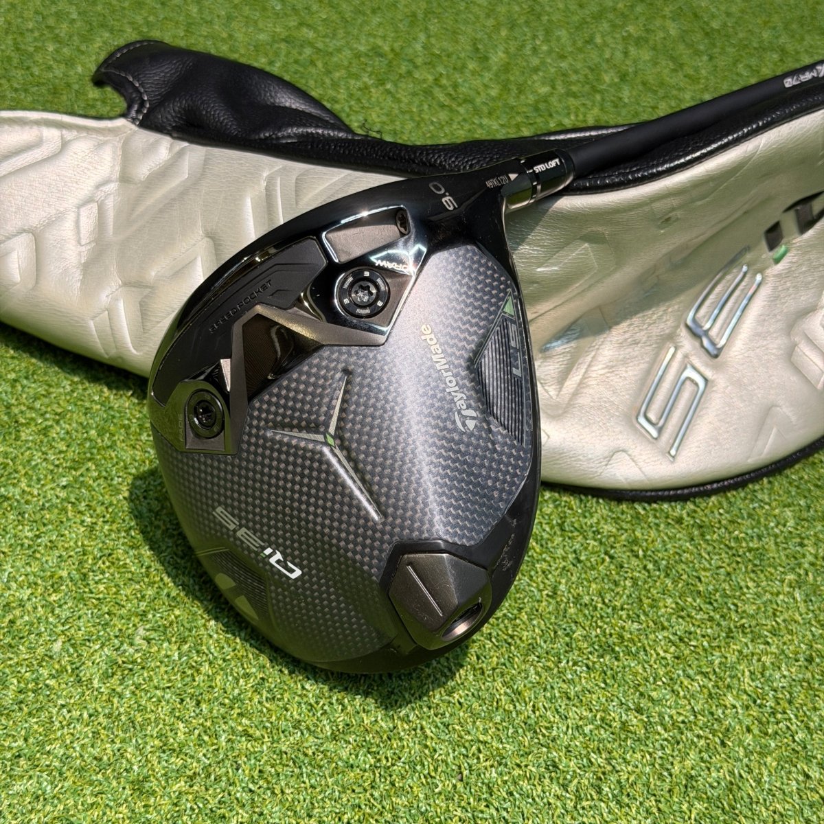 Taylormade Qi35 LS Driver / 9.0 Degree / Kai'li White 60 S - TaylorMade