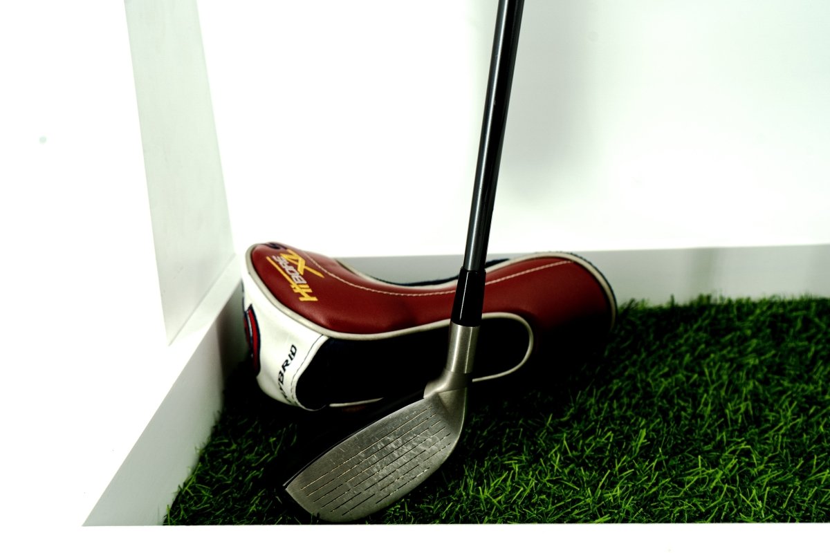 Cleveland HiBore XLS 4 Hybrid / 25 Degree / Fujikura Fit - On Gold HB Regular Flex Shaft - TaylorMade