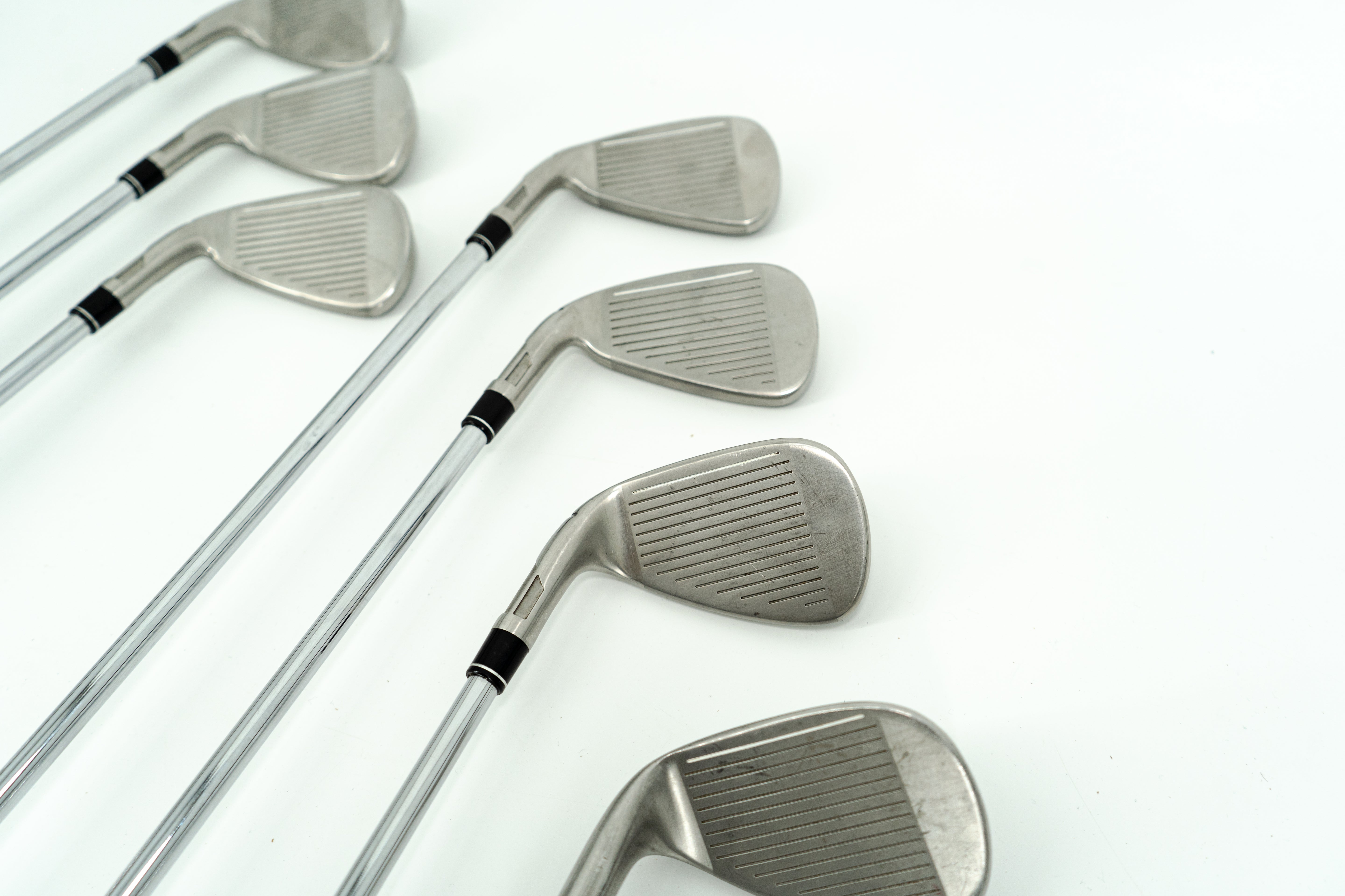 TaylorMade SIM 2 Max Irons / 5-SW / KBS MAX MT 85 R Steel Shafts / Regular Flex