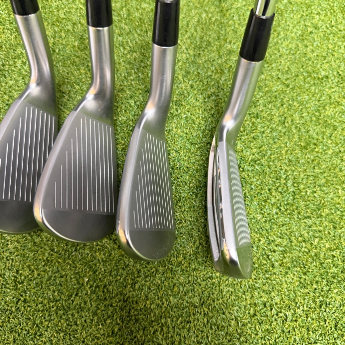 Mizuno JPX 923 Hot Metal Pro / 6 - GW / N.S Pro Modus 105 Shafts / Regular Flex - Mizuno