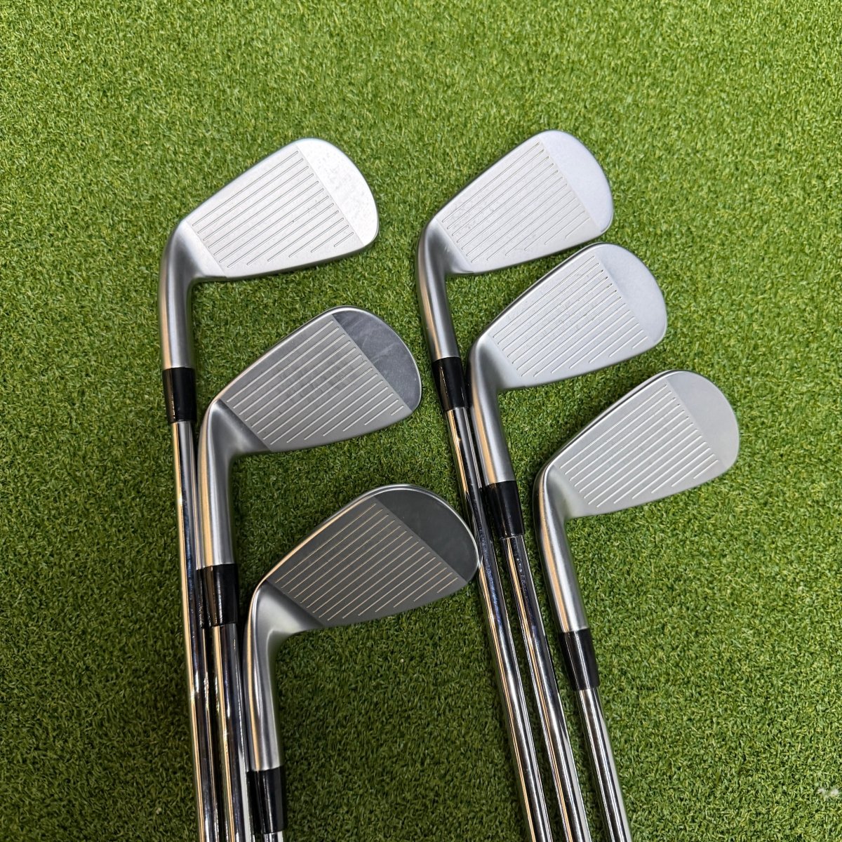 Mizuno JPX 923 Hot Metal Pro / 6 - GW / N.S Pro Modus 105 Shafts / Regular Flex - Mizuno