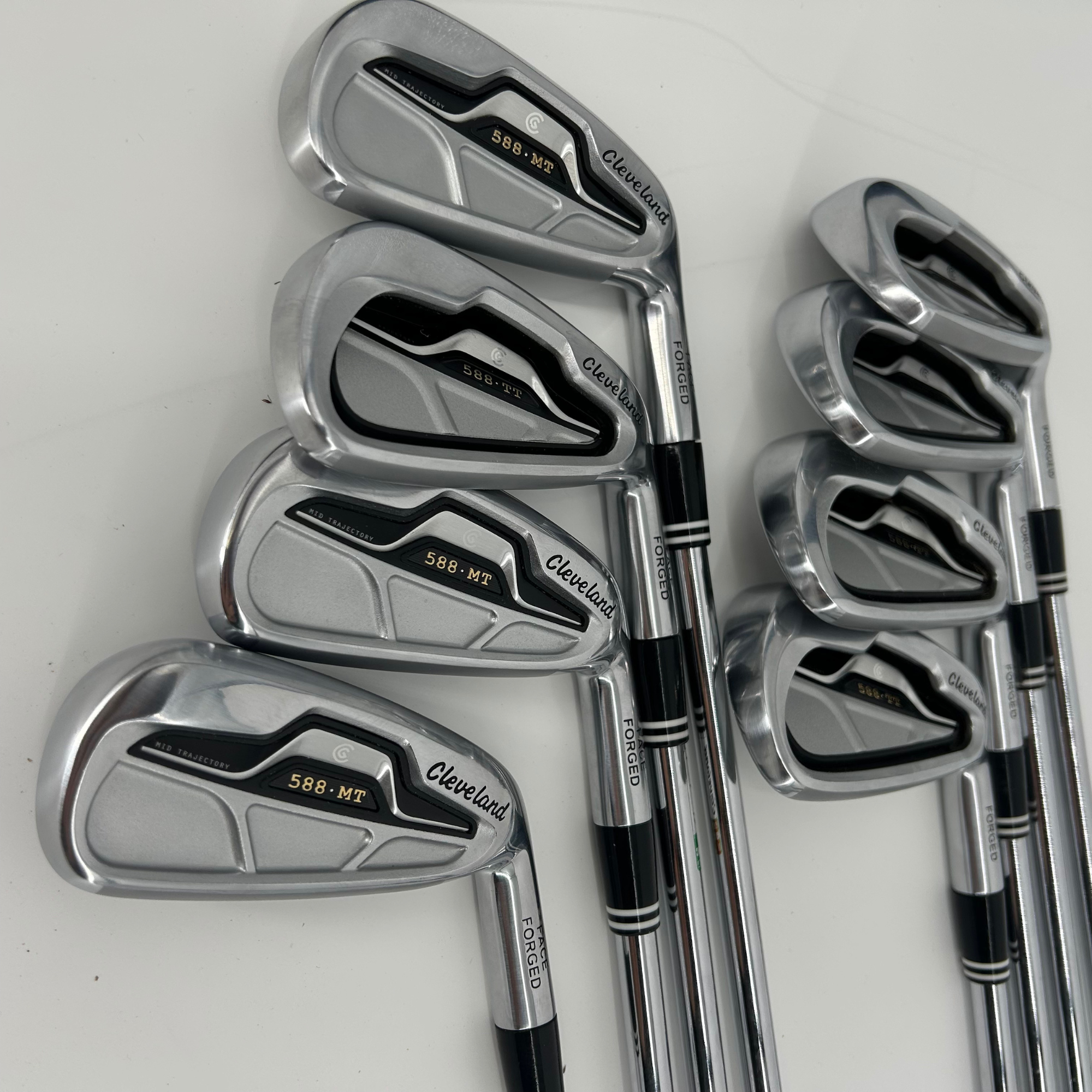 Cleveland 588-TT/MT Combo Irons / 3-PW / Dynamic Gold R300 / Regular