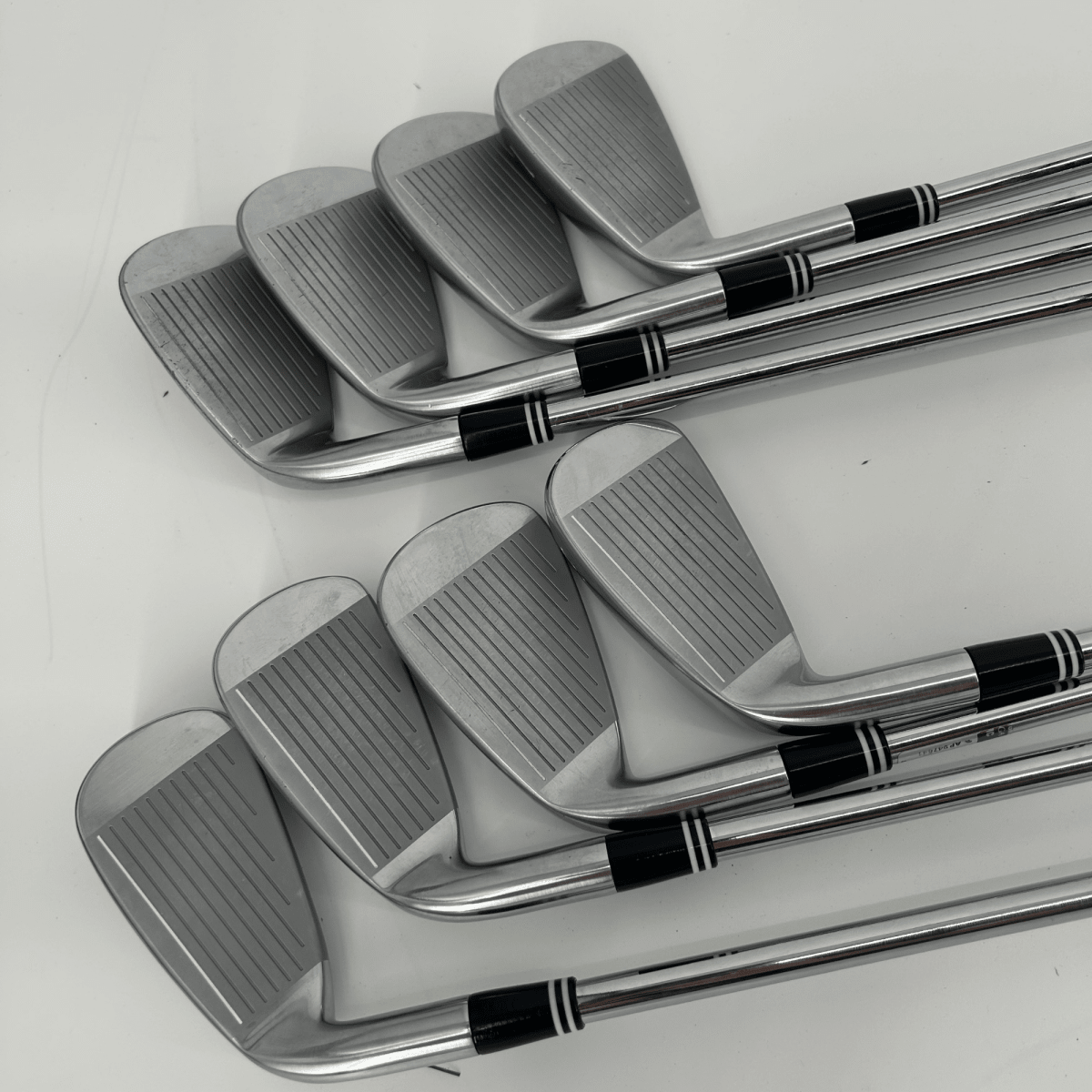 Cleveland 588 - TT/MT Combo Irons / 3 - PW / Dynamic Gold R300 / Regular - Cleveland