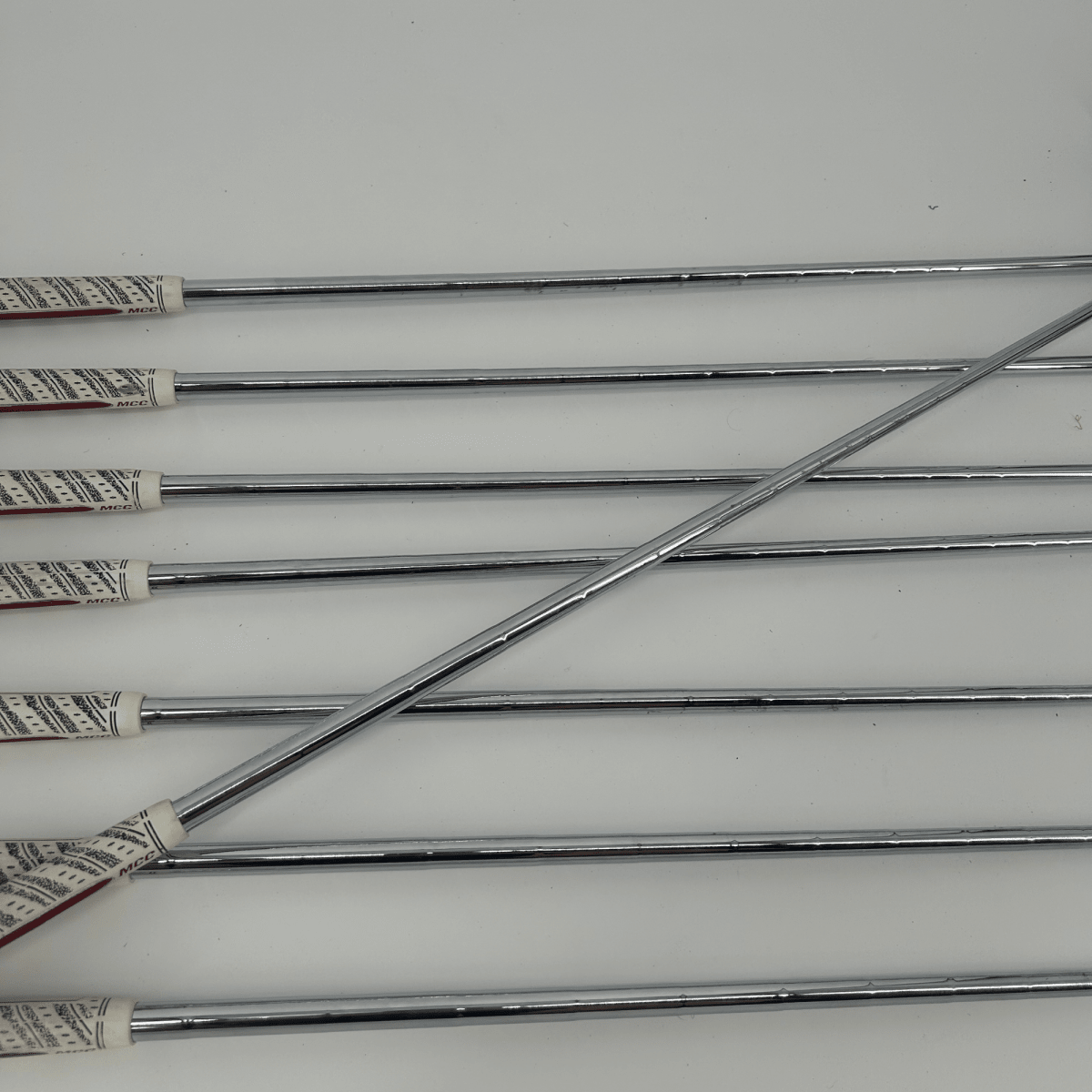 Cleveland 588 - TT/MT Combo Irons / 3 - PW / Dynamic Gold R300 / Regular - Cleveland