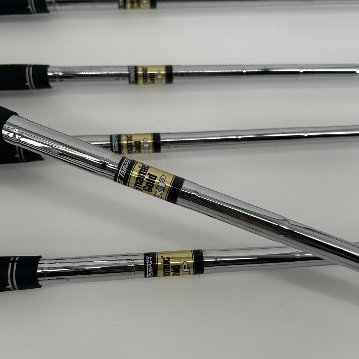 Wilson Staff FG Tour F5 Irons / 4 - PW / True Temper Dynamic Gold XP R300 / Regular - Wilson Staff