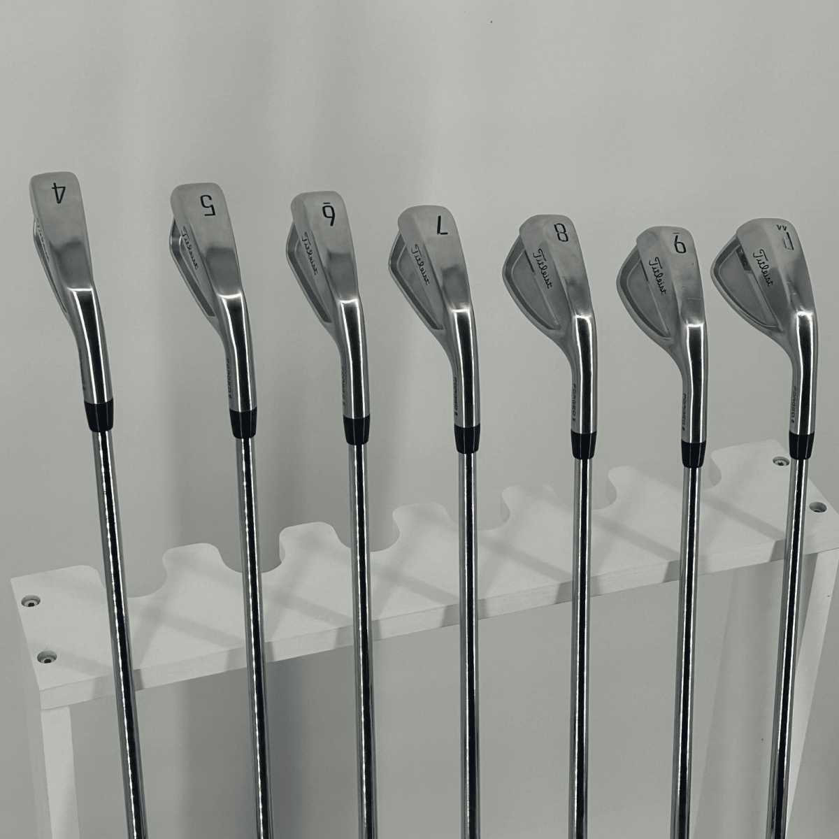 Titleist T150 / 4 - PW / Project X LZ 6.0 120g Shafts / Stiff - Titleist
