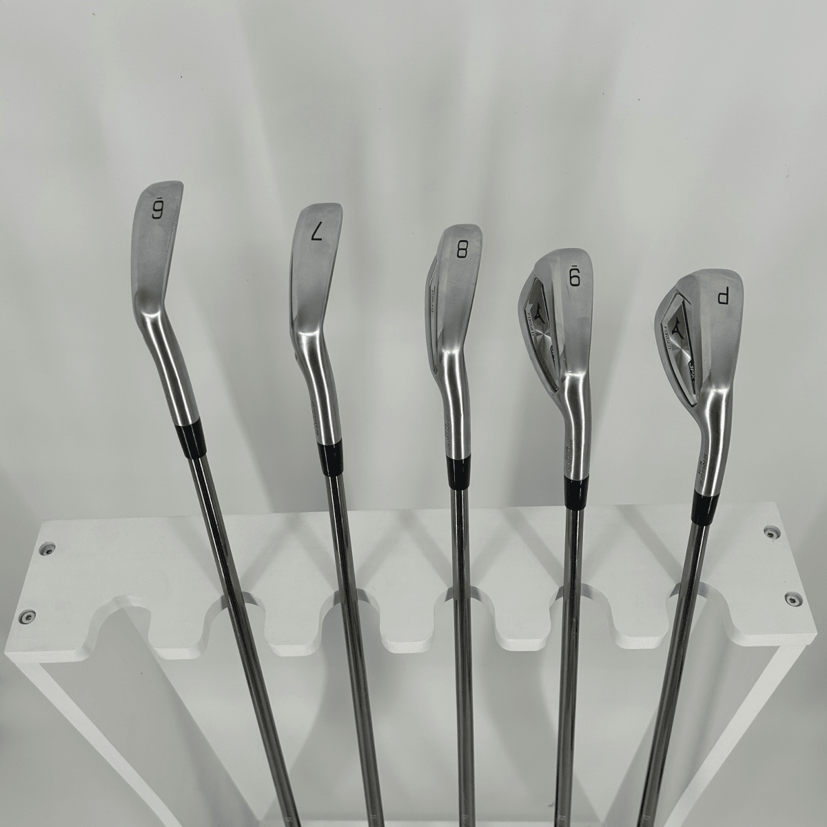 Mizuno JPX 921 Forged / 6 - PW / UST Mamiya Recoil 95 F3 Graphite Shafts / Regular Flex - Mizuno