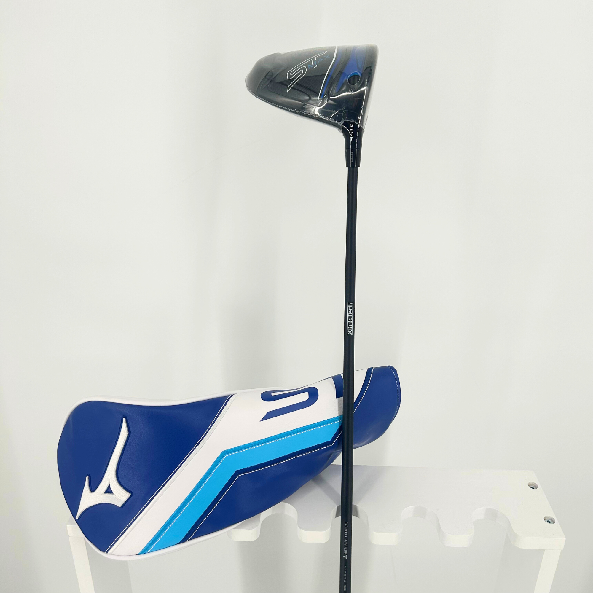 Mizuno ST-Max 230 Driver / 10.5 Degree / Kai'li White 60s Shaft / Stiff