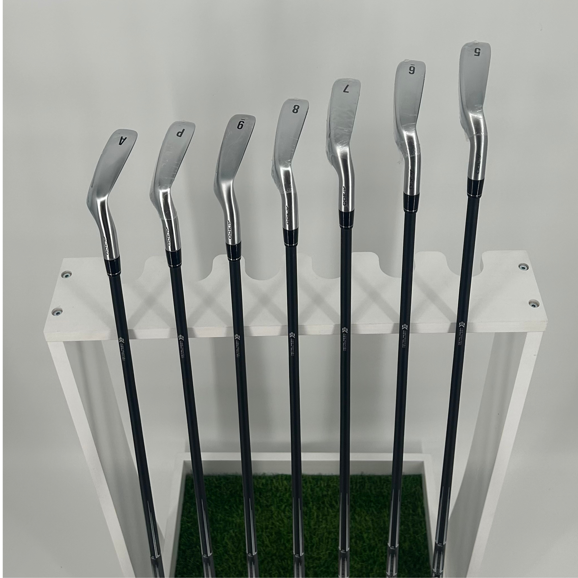 Callaway Apex AI300 / 5-PW+AW / Mitsubishi MMT 70 R Graphite Shafts / Regular